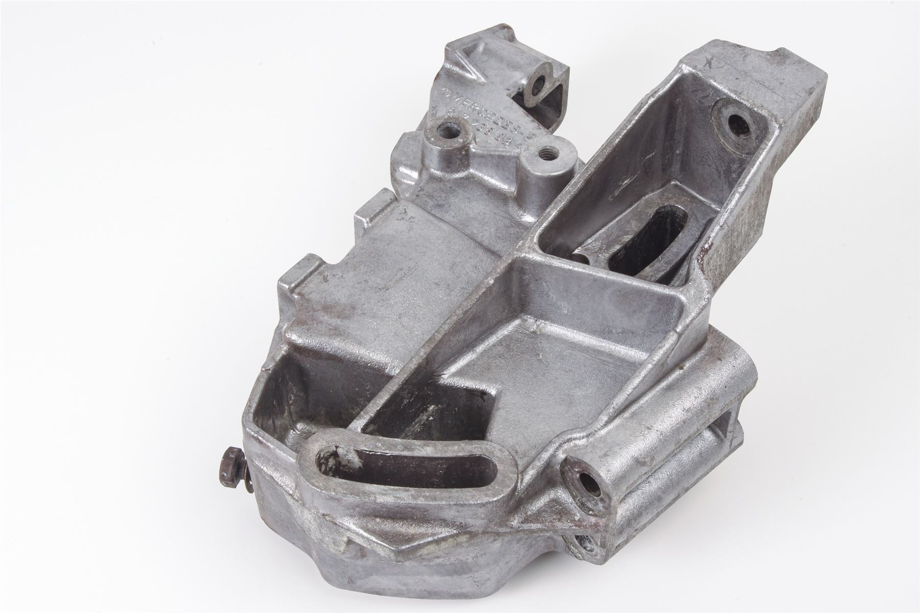 Mercedes 6172360330 Power Steering Pump Bracket | W115 W123 E W116 W126 S...