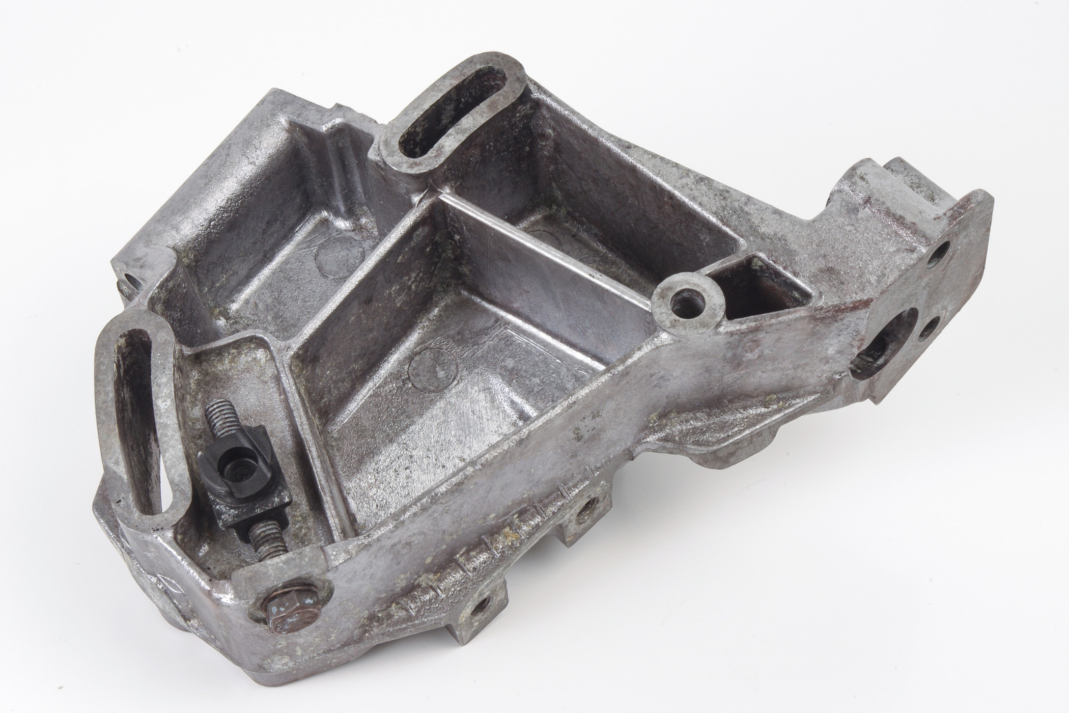 Mercedes 6172360330 Power Steering Pump Bracket | W115 W123 E W116 W126 S...