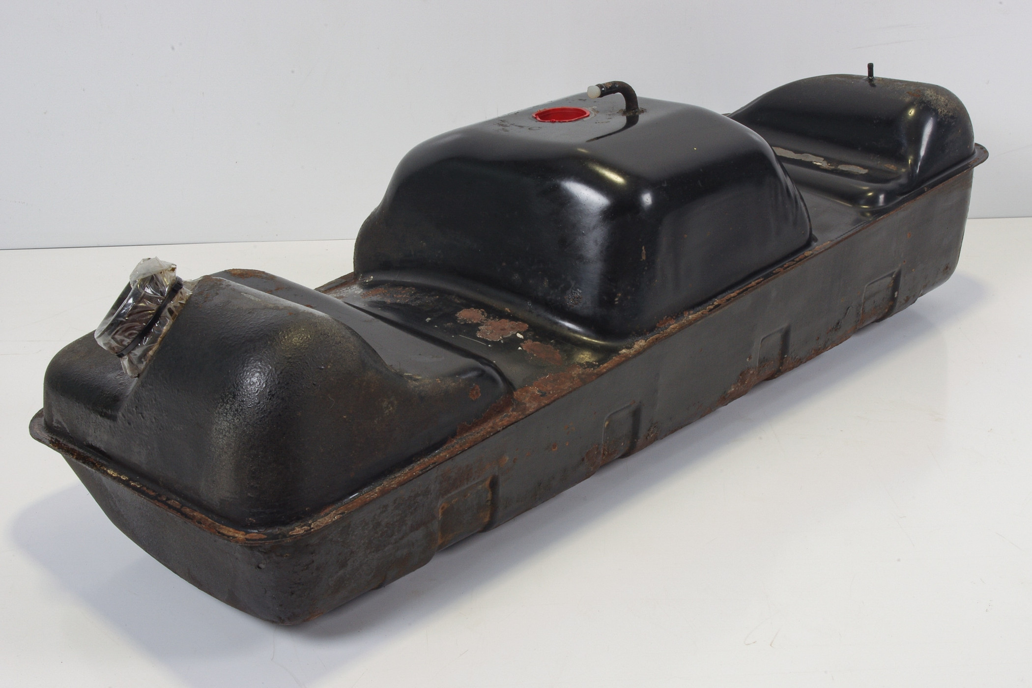 Mercedes 4604700701 Fuel Tank | W460 W461 G