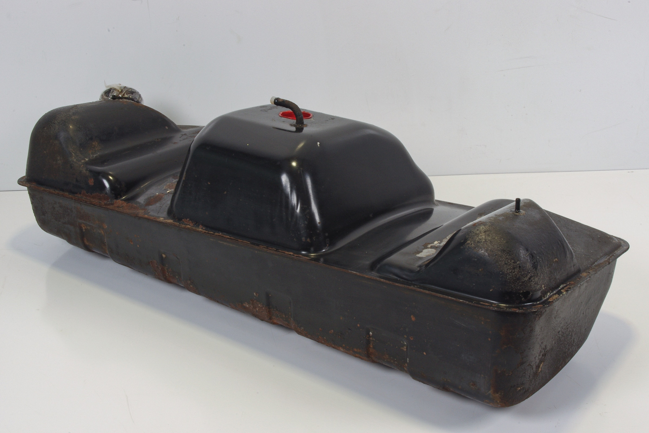 Mercedes 4604700701 Fuel Tank | W460 W461 G