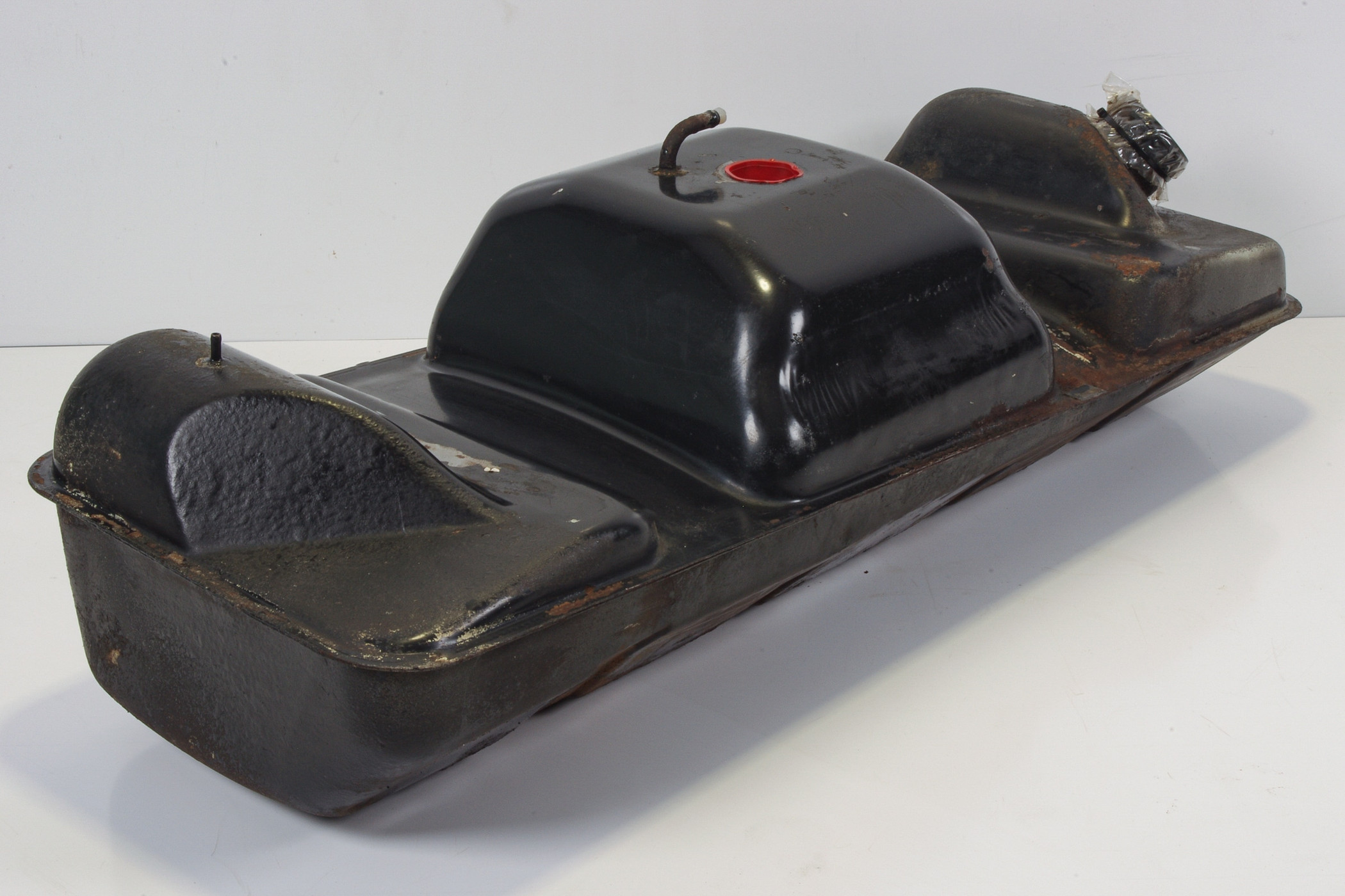 Mercedes 4604700701 Fuel Tank | W460 W461 G