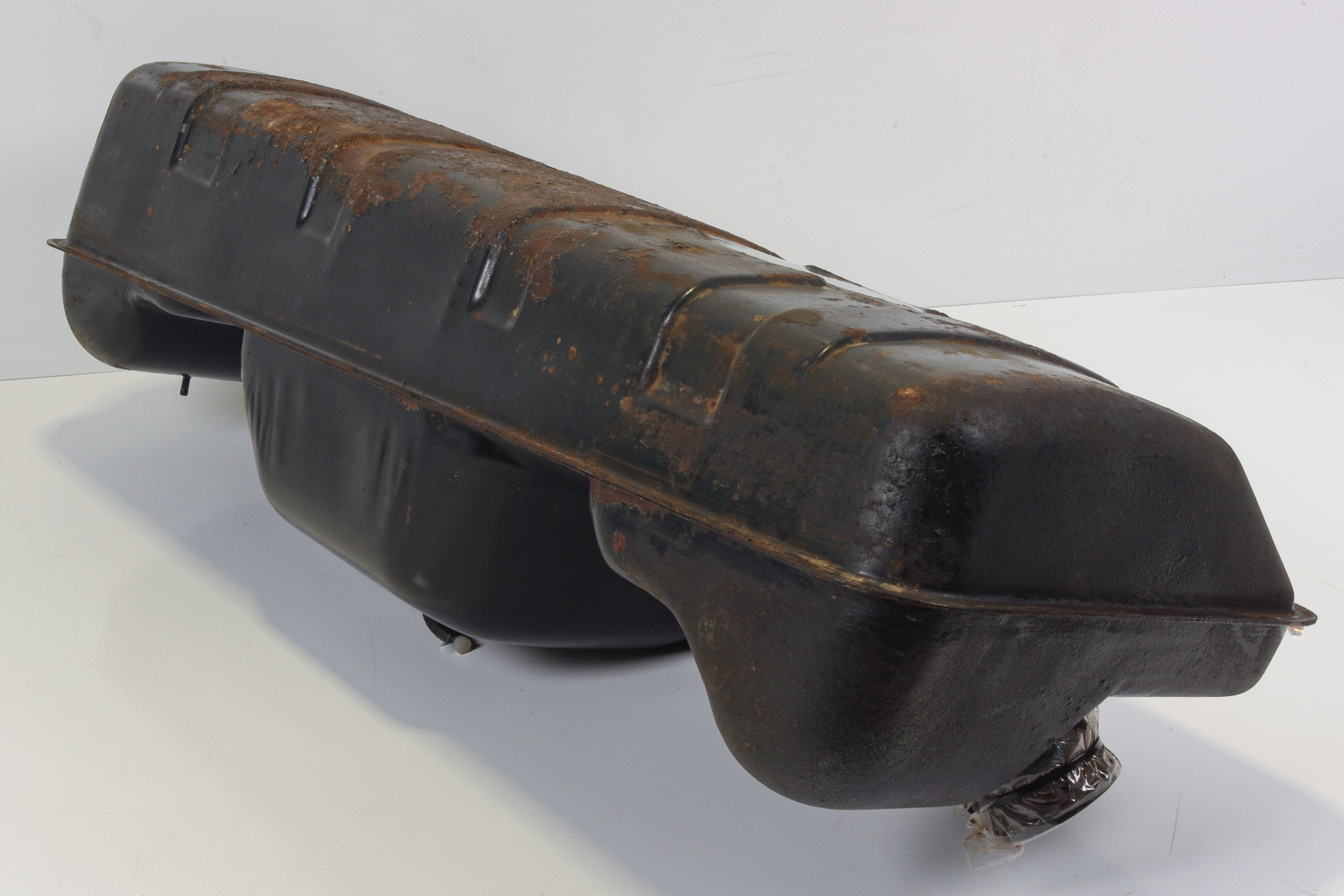 Mercedes 4604700701 Fuel Tank | W460 W461 G