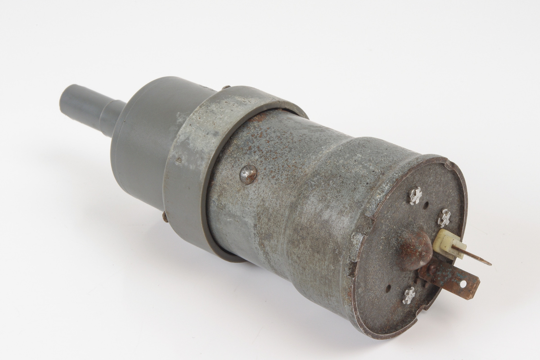 Mercedes 0008600826 Washer Pump - Front (a) | W460 W463 G W638 V