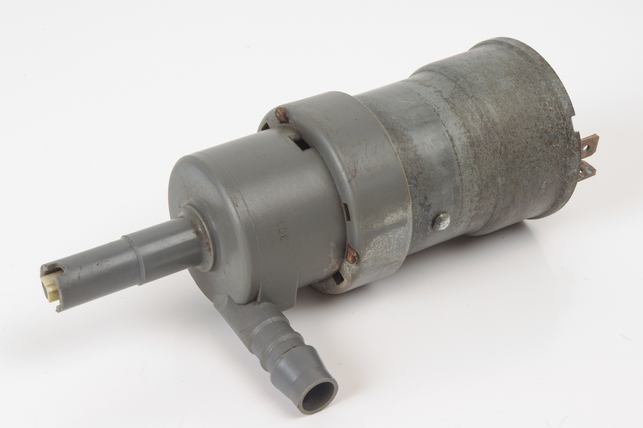 Mercedes 0008600826 Washer Pump - Front (a) | W460 W463 G W638 V