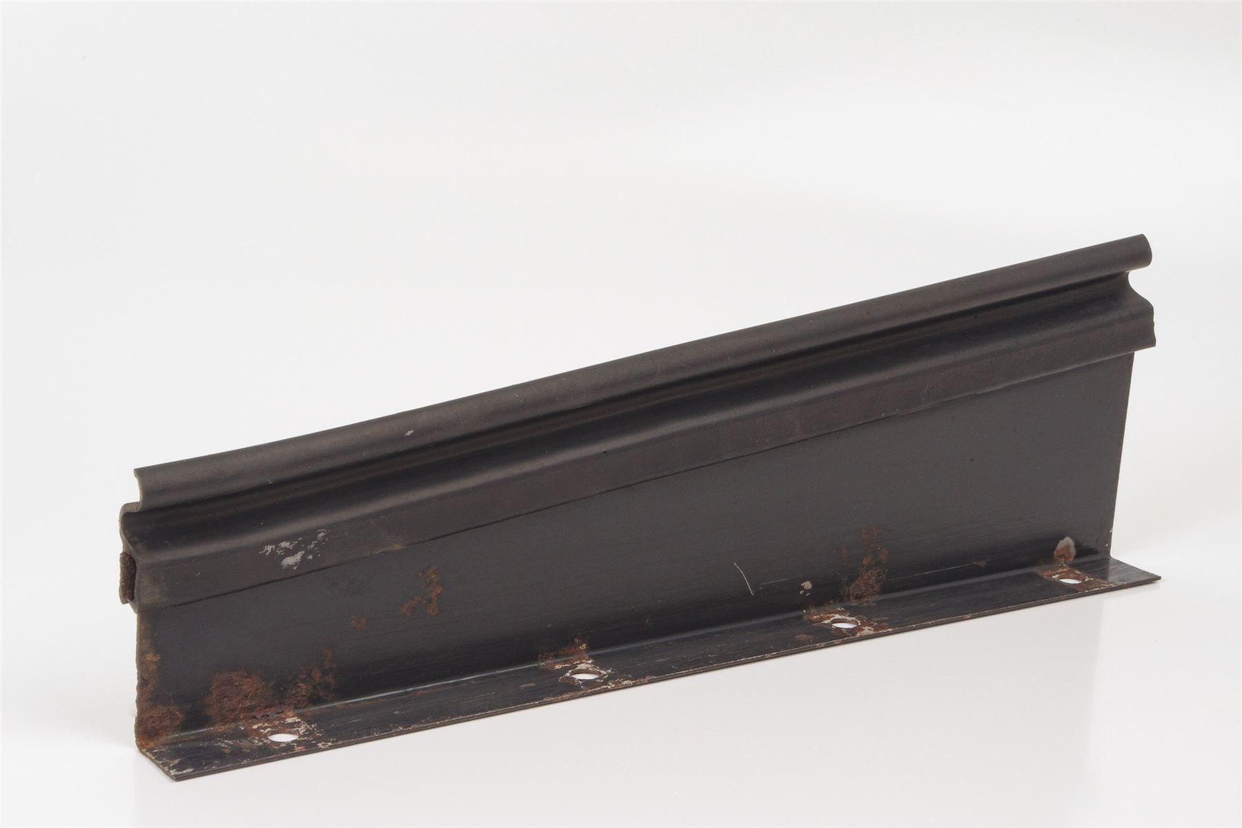 Mercedes 4606260540 Radiator Cover - Right (a) | W460 W461 G