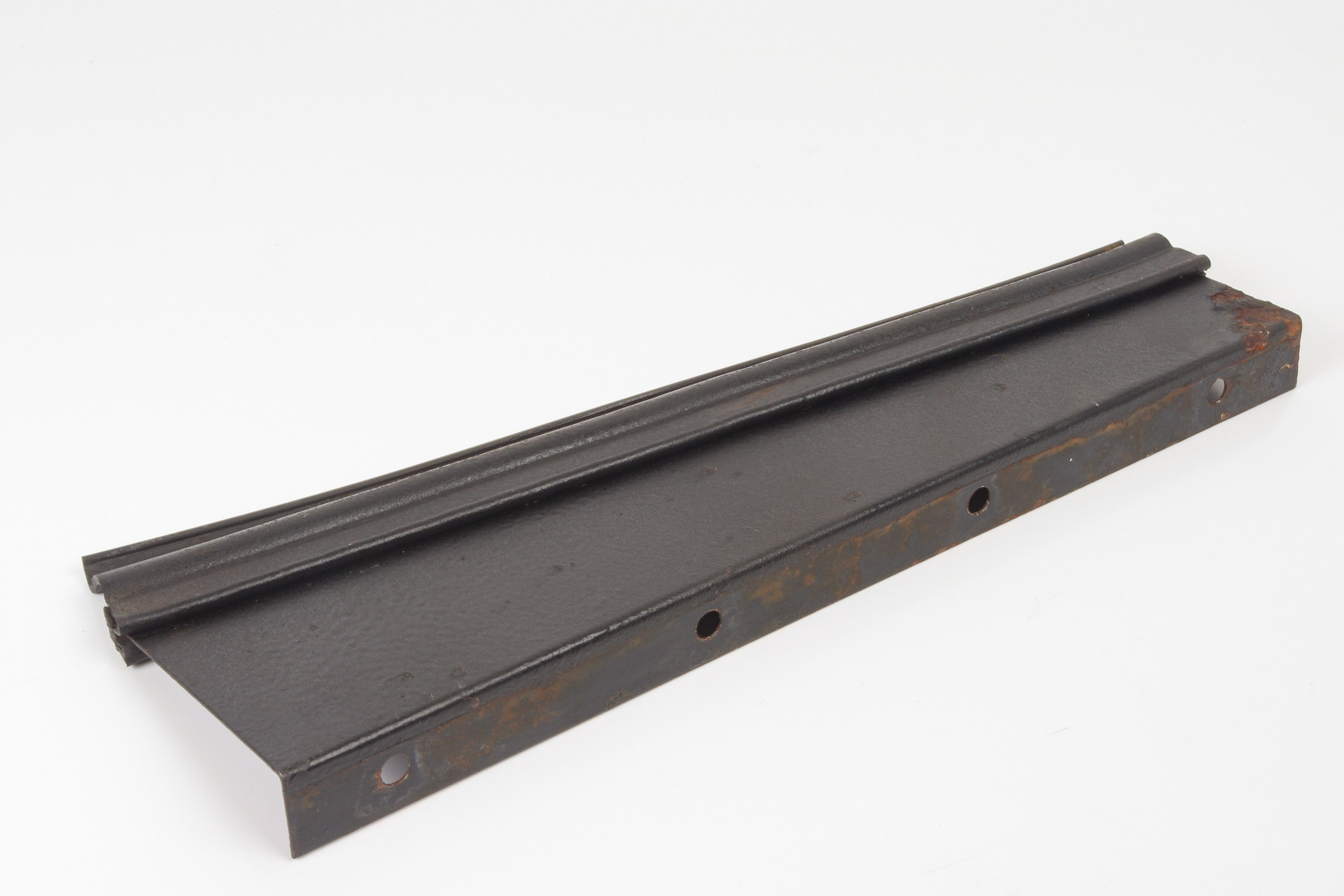 Mercedes 4606260540 Radiator Cover - Right (a) | W460 W461 G