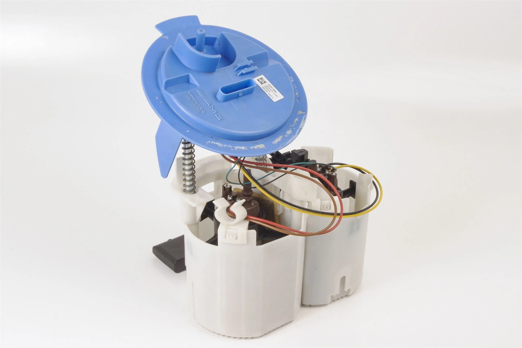 Mercedes 2044701094 AMG Fuel Pump - Right | W204 C