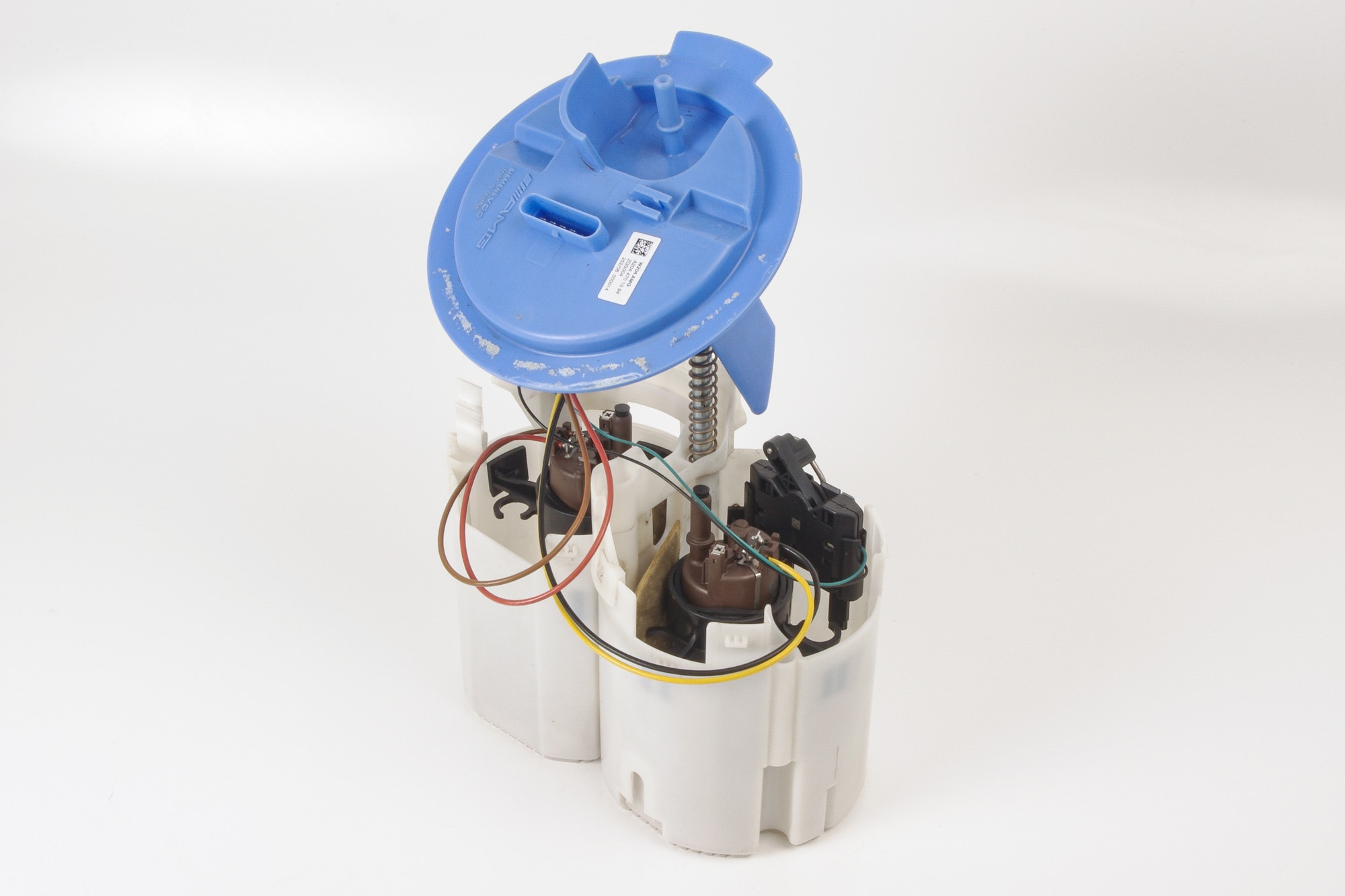 Mercedes 2044701094 AMG Fuel Pump - Right | W204 C