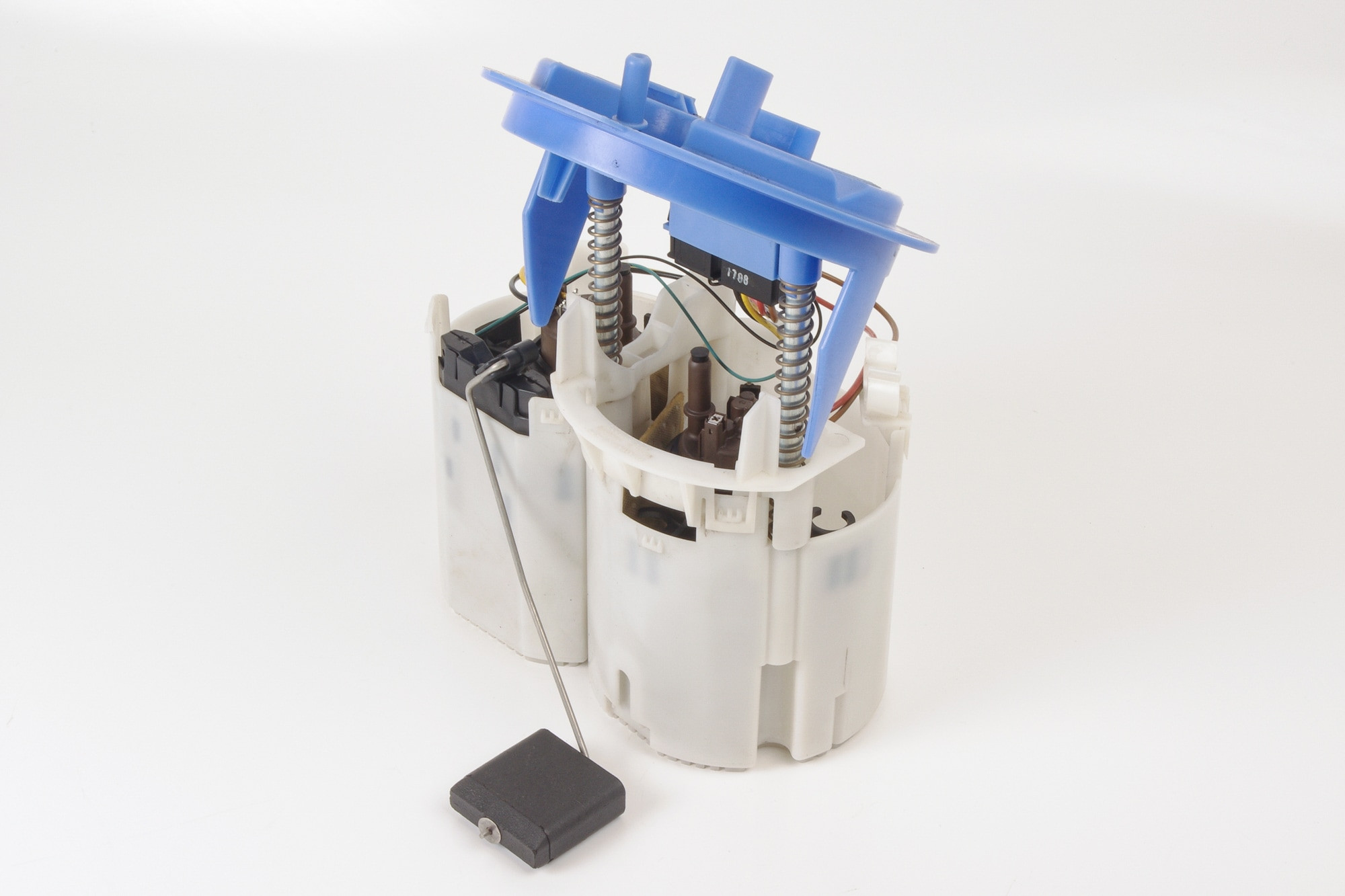 Mercedes 2044701094 AMG Fuel Pump - Right | W204 C
