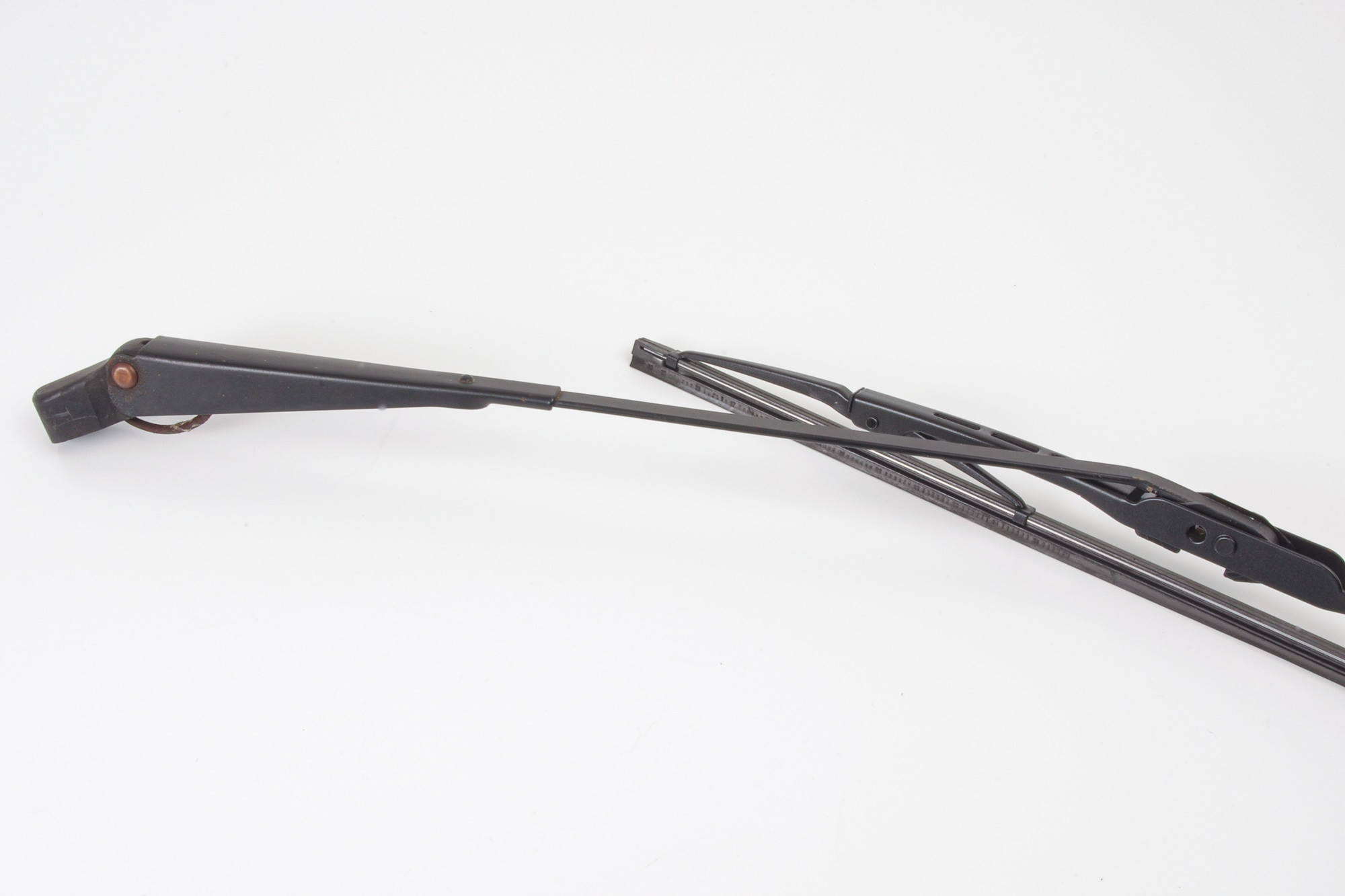 Mercedes 0008206044 Wiper Arm - Front (b) | W460 G