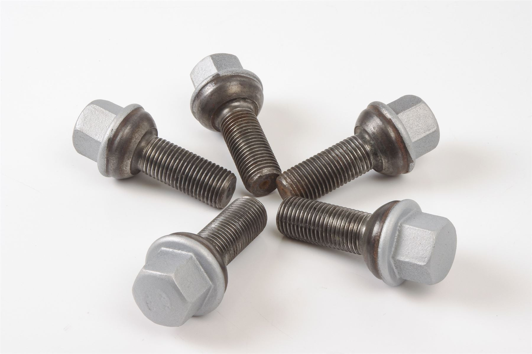 Mercedes 4604010070 Wheel Bolt x5 | W460 W461 W463 G