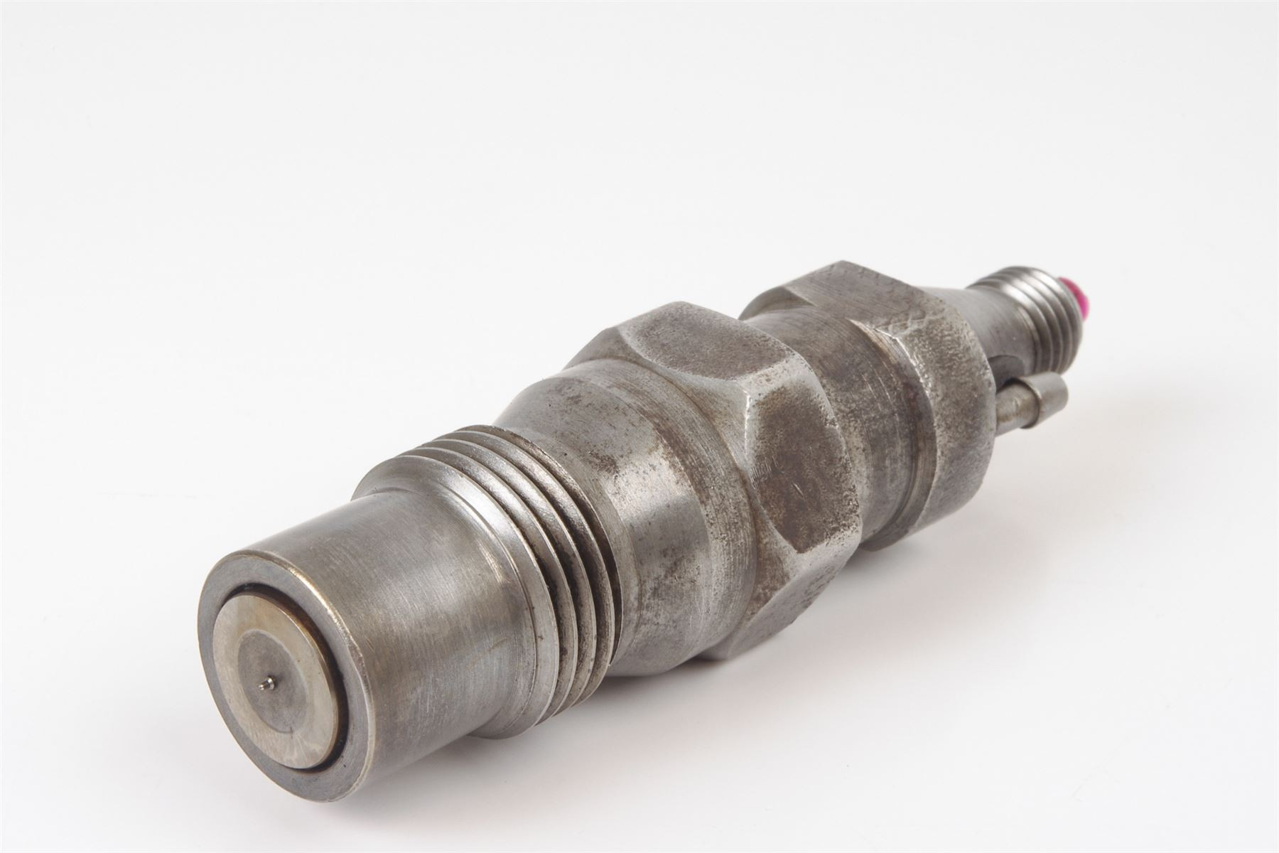 Mercedes 0010172121 Fuel Injector | W115 W123 V123 C123 S123 E W460 W461 G