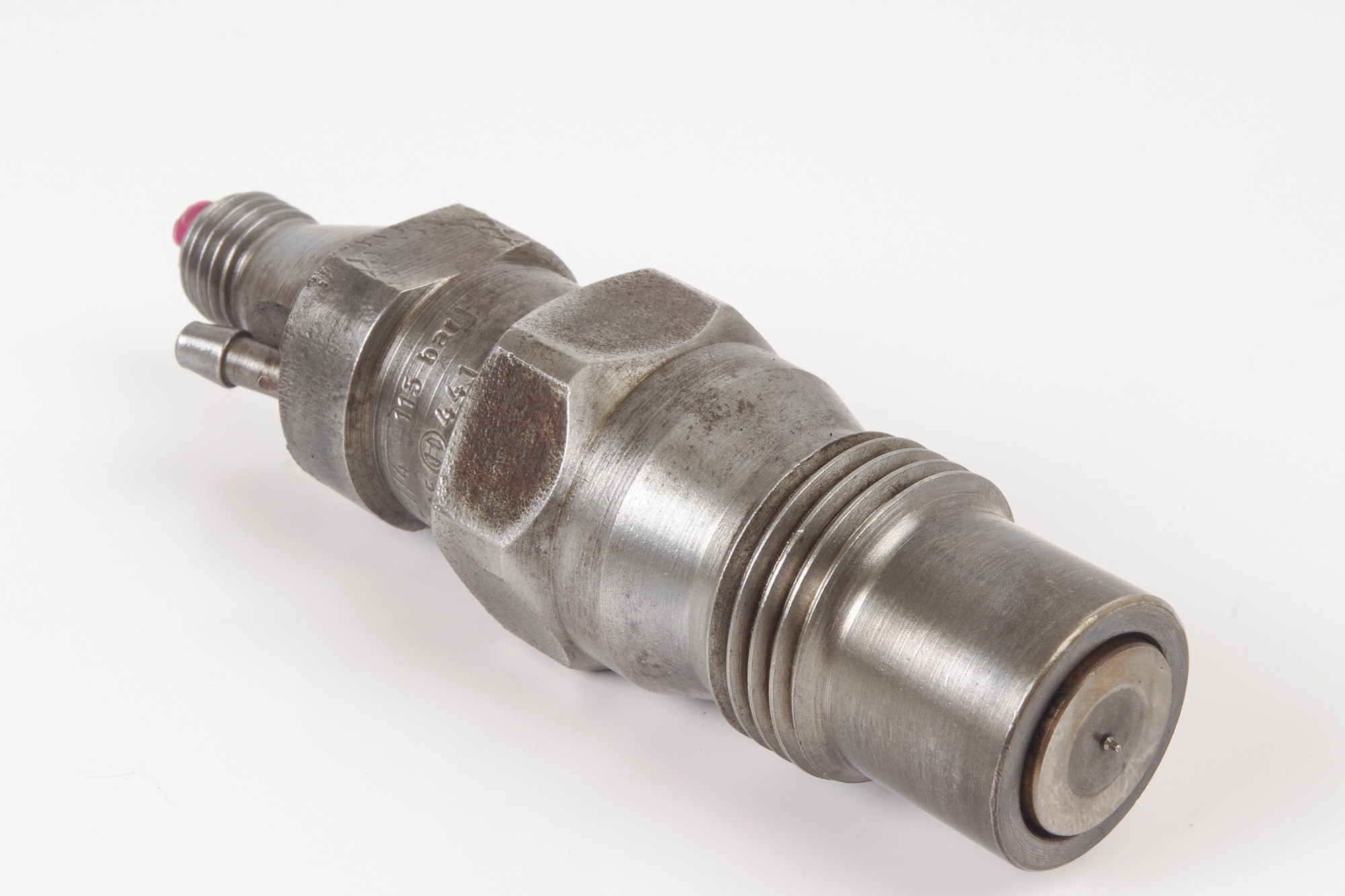 Mercedes 0010172121 Fuel Injector | W115 W123 V123 C123 S123 E W460 W461 G