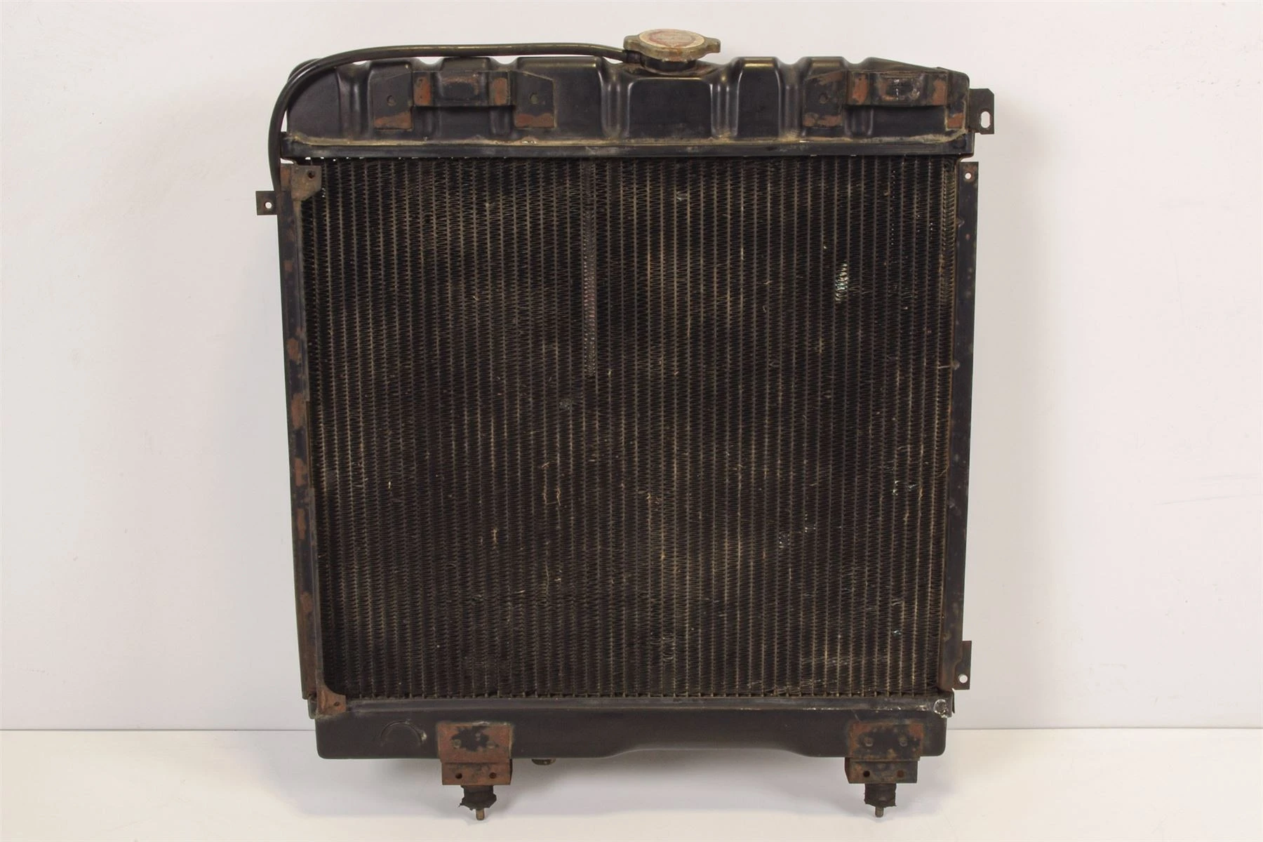Mercedes 0015010701 Radiator | W460 W461 G