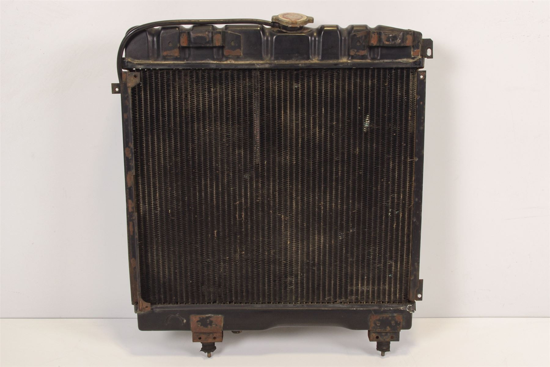 Mercedes 0015010701 Radiator | W460 W461 G