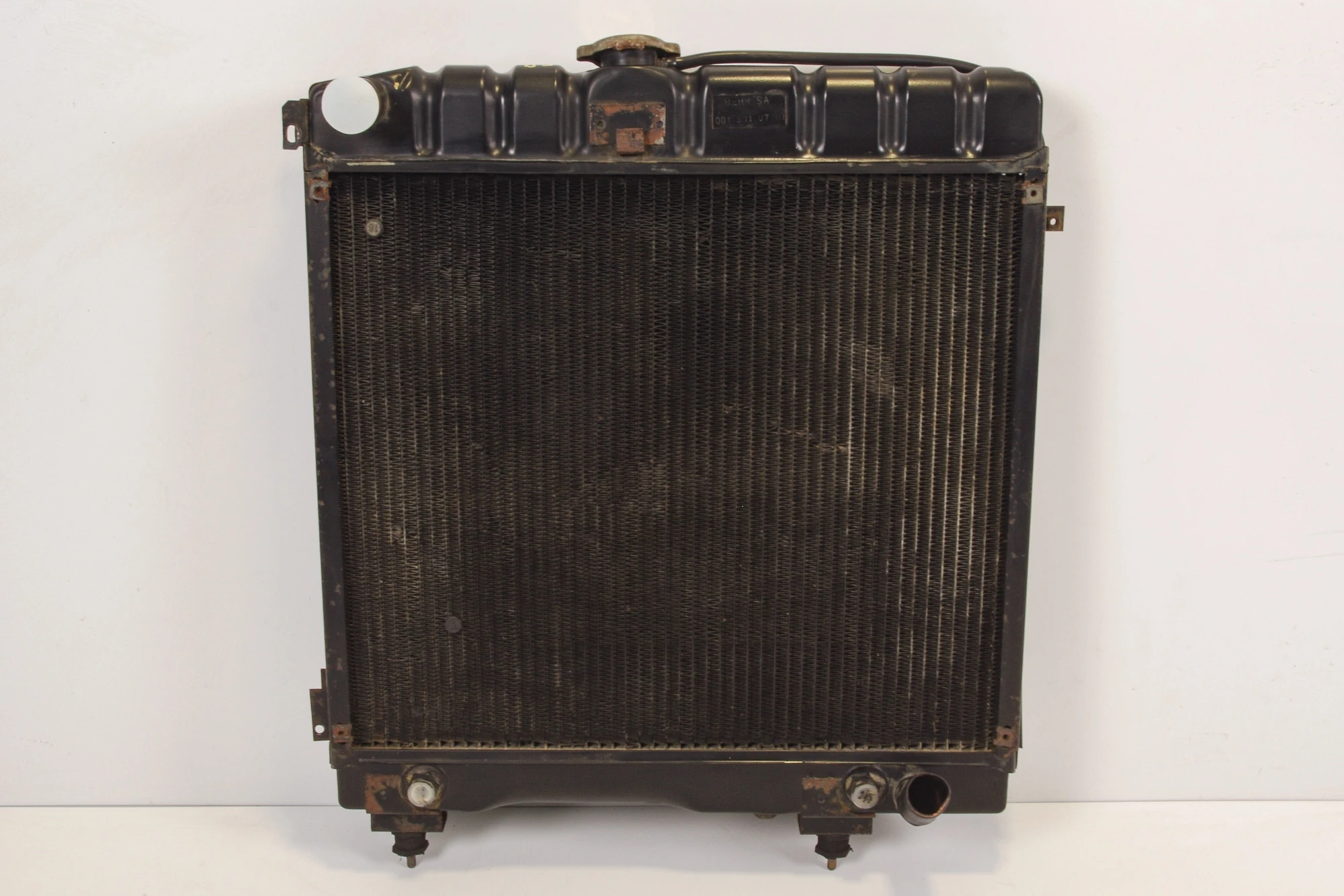 Mercedes 0015010701 Radiator | W460 W461 G