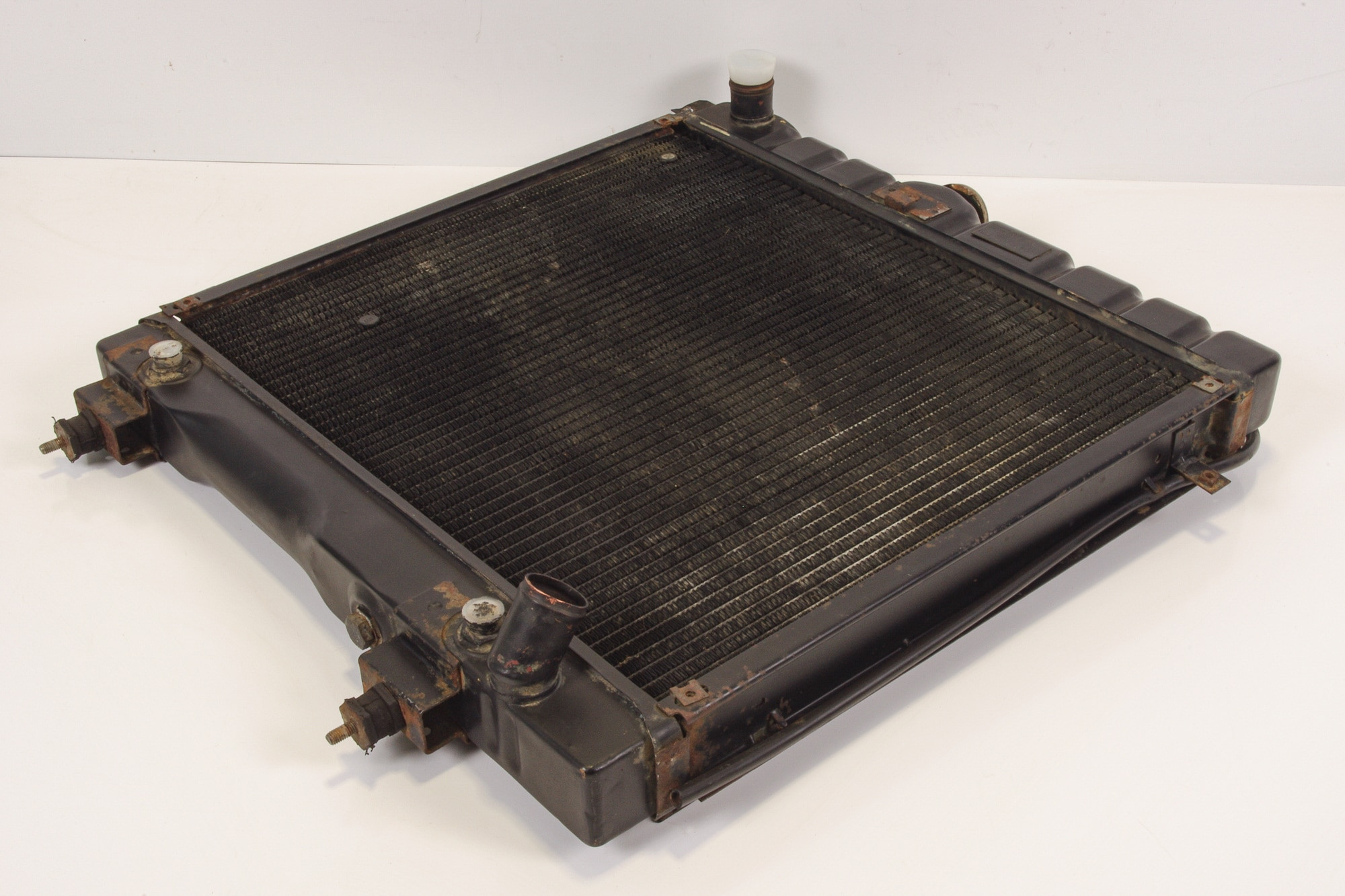 Mercedes 0015010701 Radiator | W460 W461 G