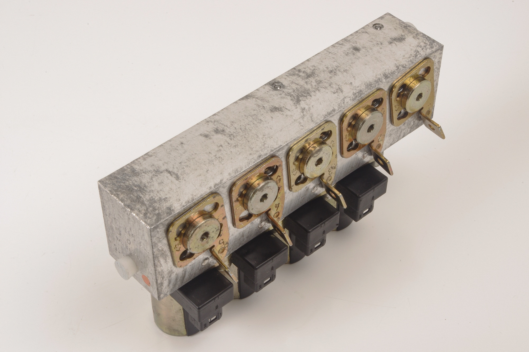 Mercedes 1298001678 Roof Hydraulic Valve Block - Front Right (b) | R129 SL