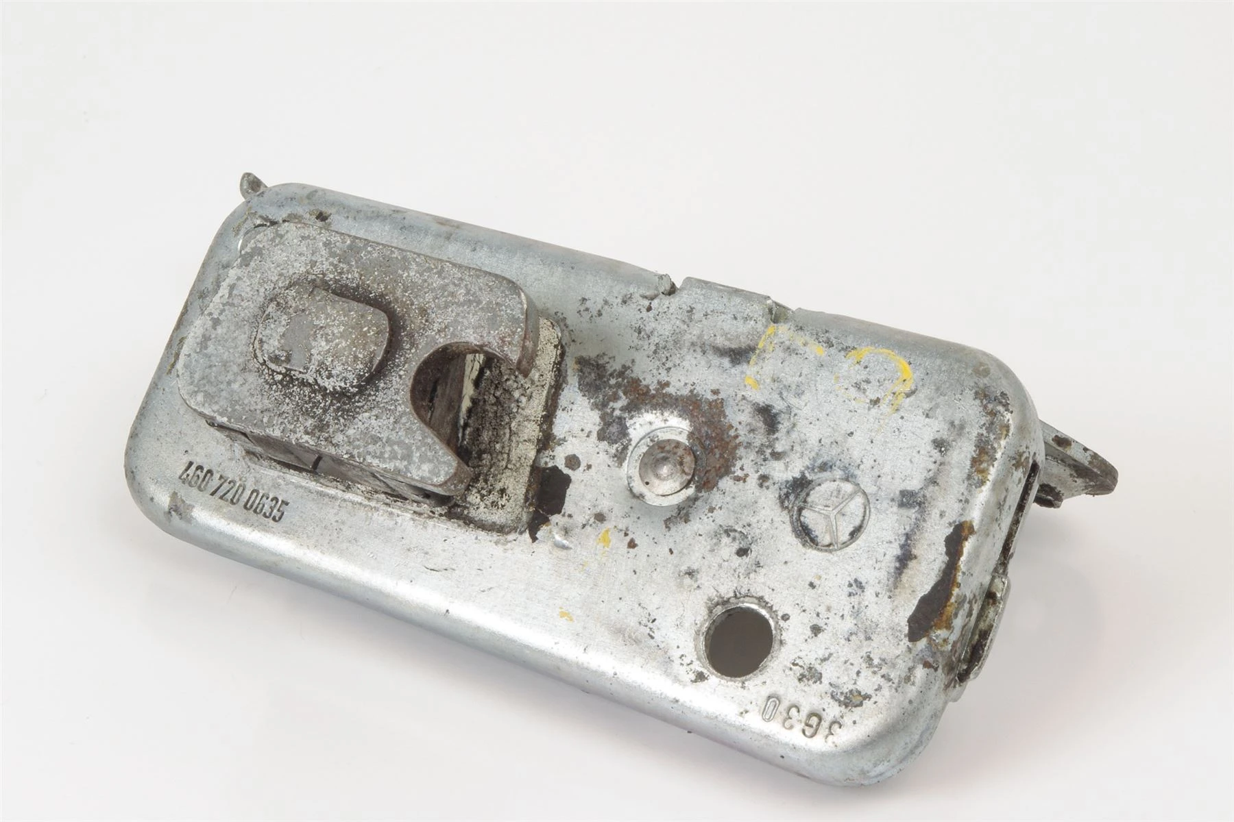 Mercedes 4607200635 Door Lock - Front Left | W460 W461 G