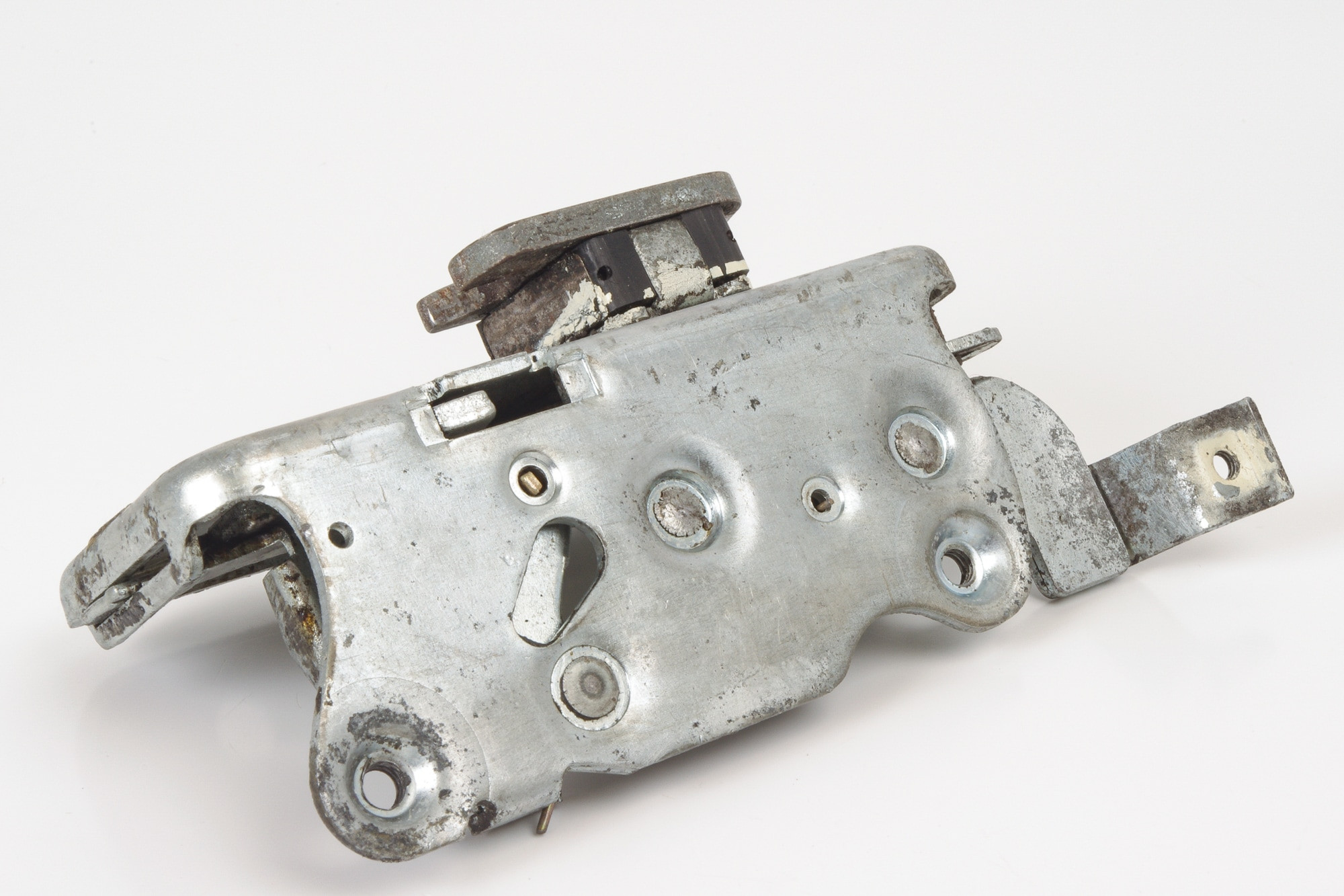 Mercedes 4607200635 Door Lock - Front Left | W460 W461 G