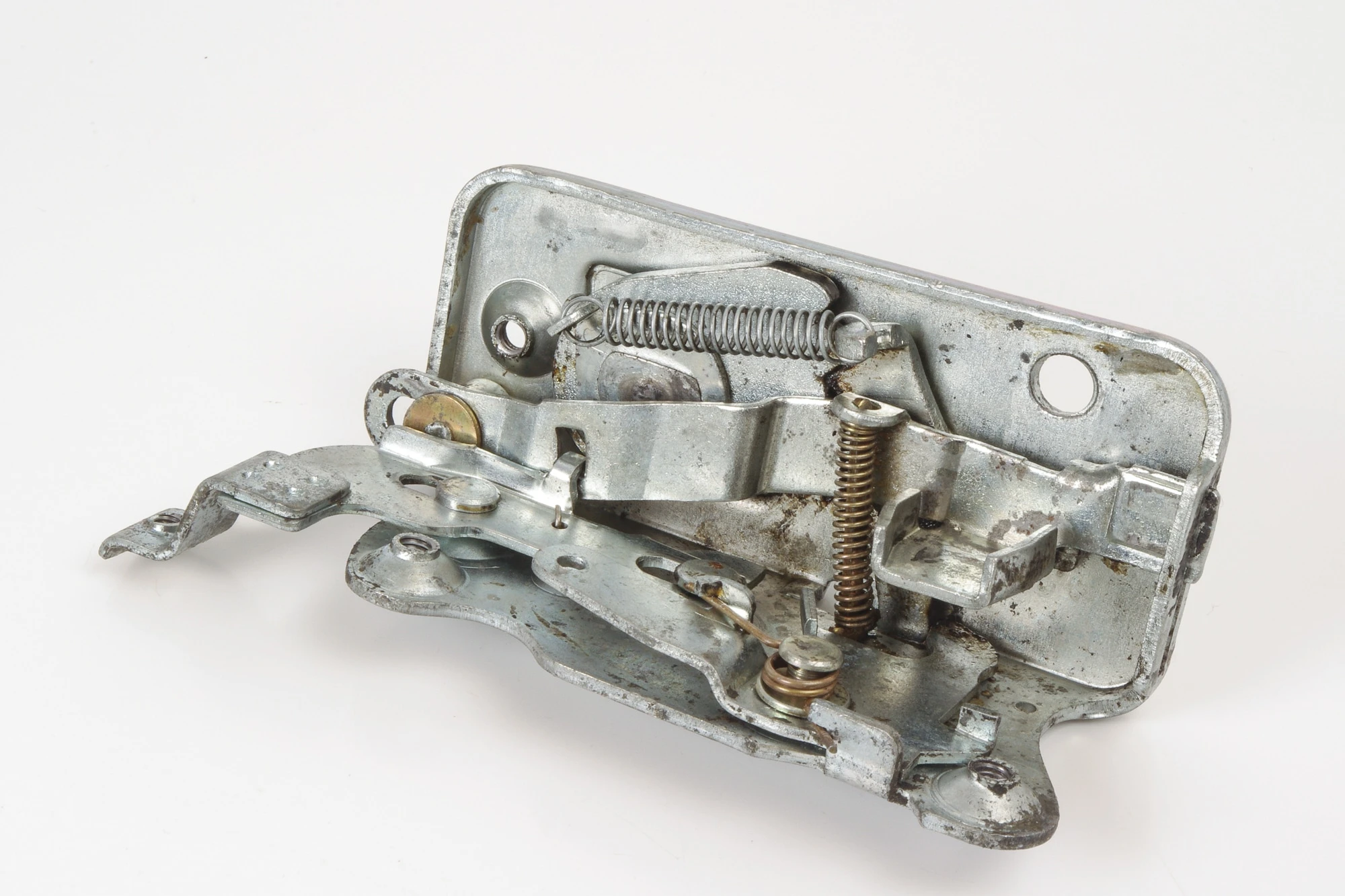 Mercedes 4607200635 Door Lock - Front Left | W460 W461 G