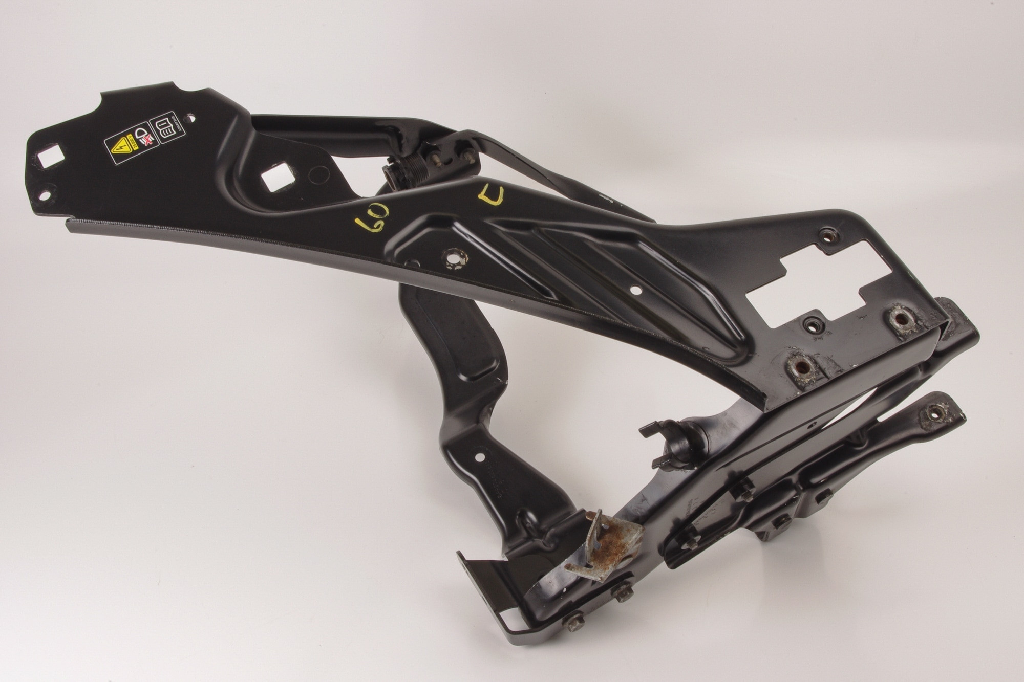 Mercedes 2046200591 Headlight Mounting Bracket - Left | W204 C