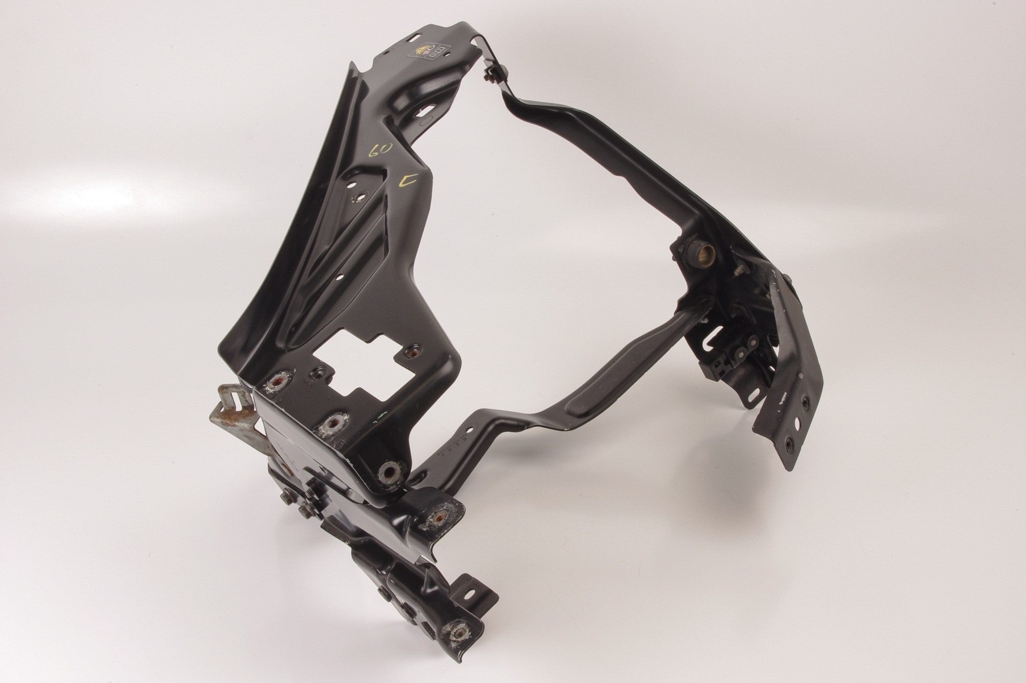 Mercedes 2046200591 Headlight Mounting Bracket - Left | W204 C