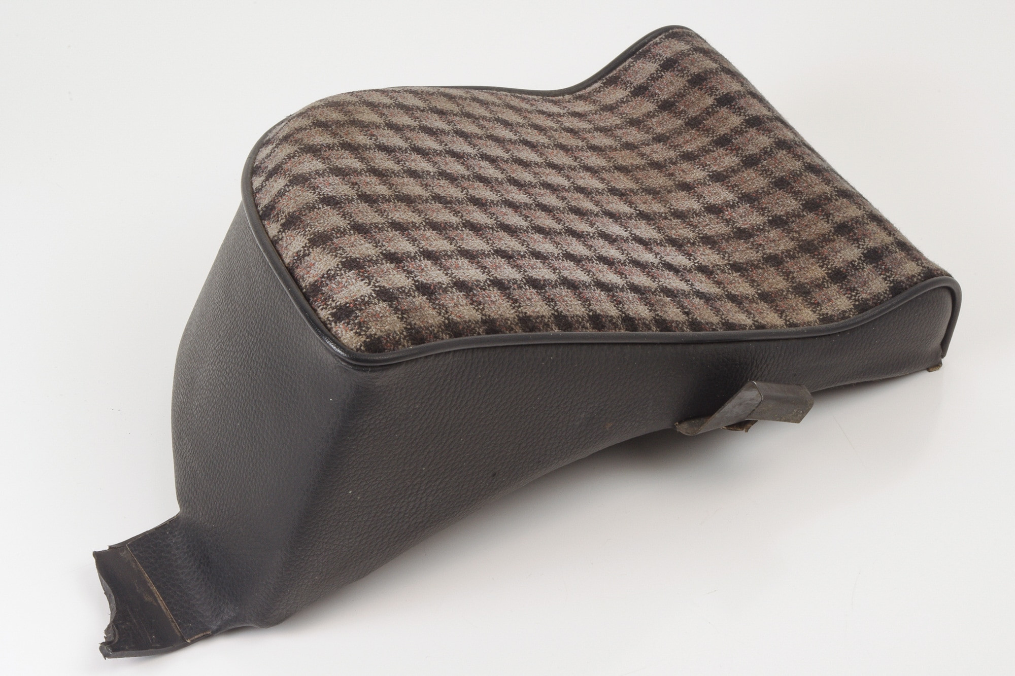 Mercedes 4619200421 Seat Cushion Cloth - Rear Left Black | W460 W461 G