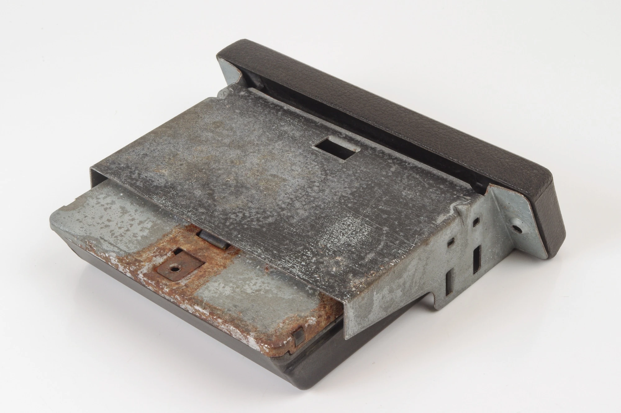 Mercedes 0008105730 Ashtray - Black | W460 W461 G