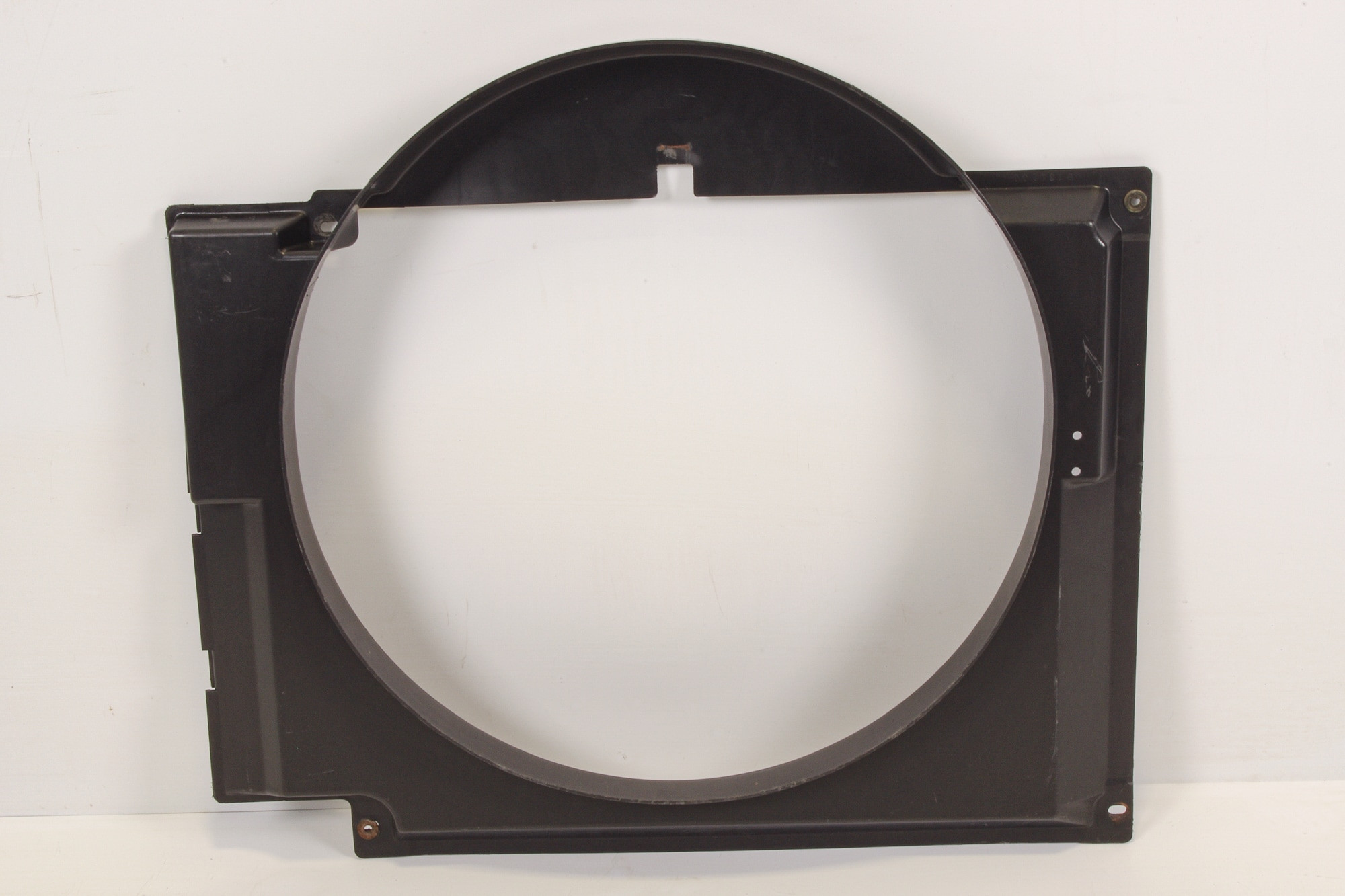 Mercedes 4605050255 Fan Shroud | W460 W461 G
