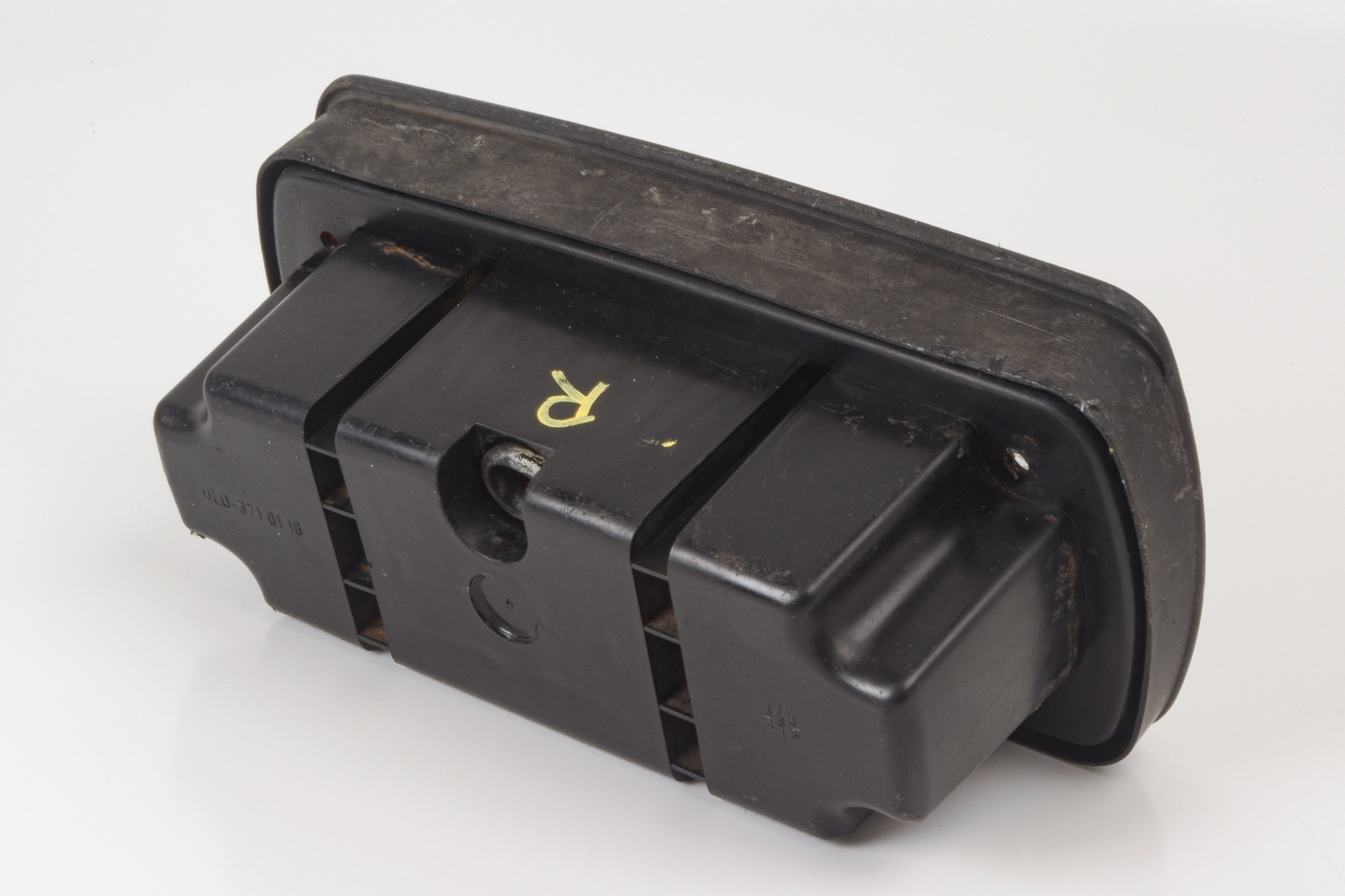 Mercedes 4608200264 Tail Light - Right (a) | W460 W461 G