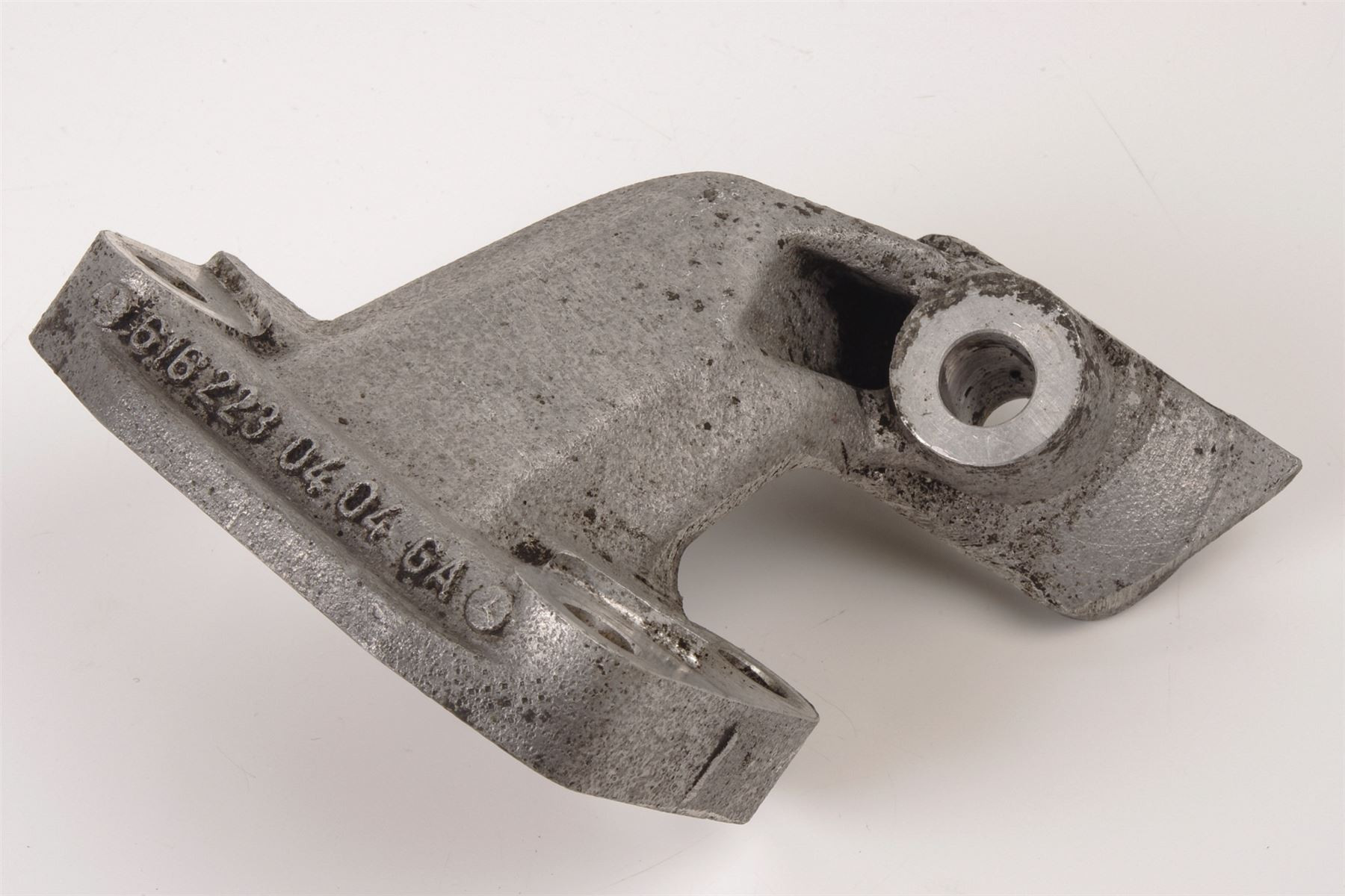 Mercedes 6162230404 Engine Mount Bracket - Left | W460 W461 G