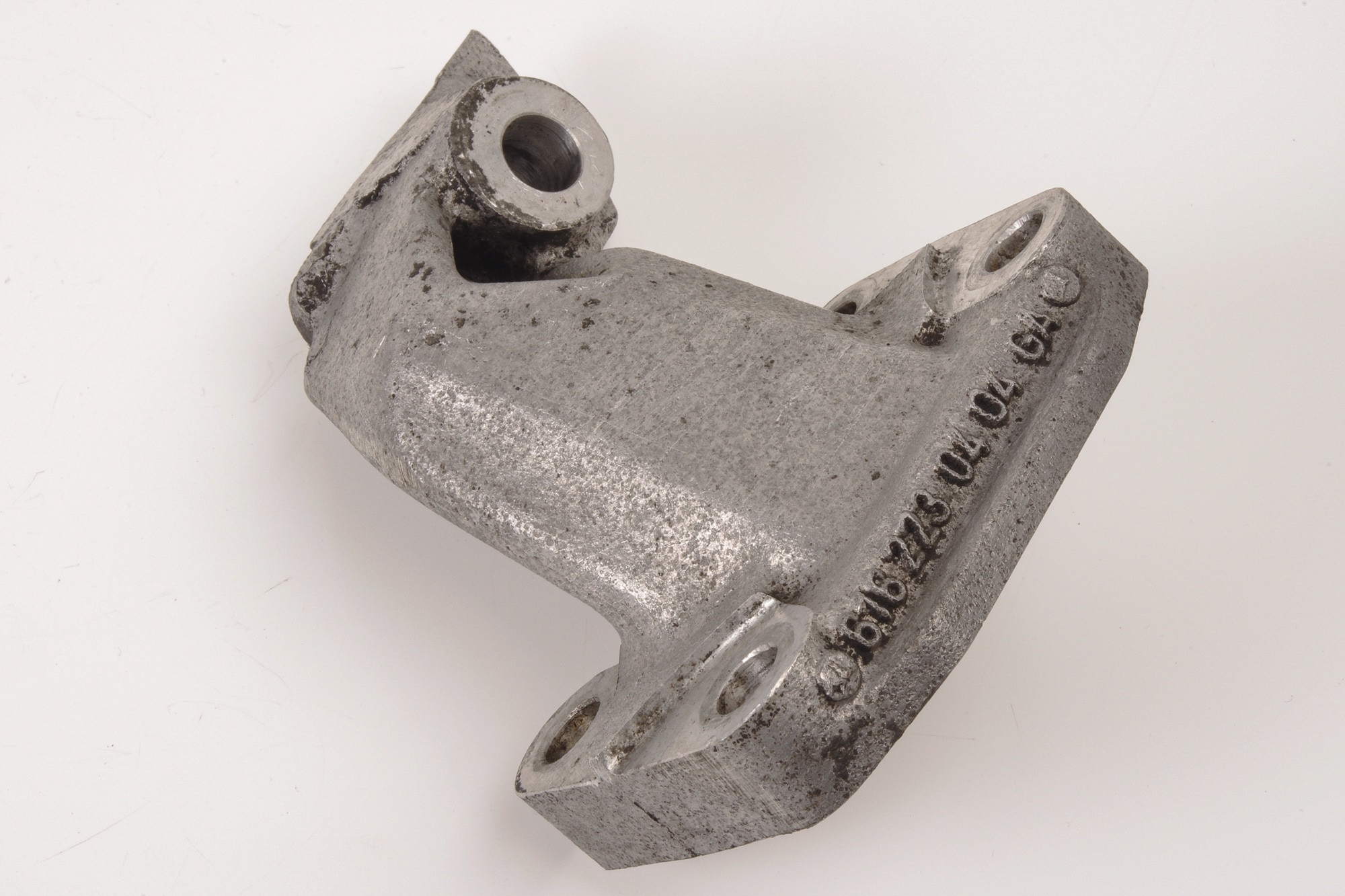 Mercedes 6162230404 Engine Mount Bracket - Left | W460 W461 G