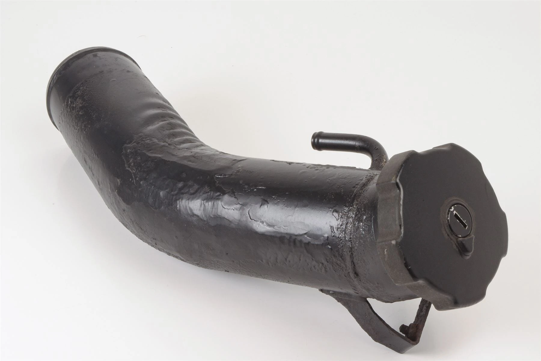 Mercedes 4604700620 Fuel Filler Neck | W460 W461 G