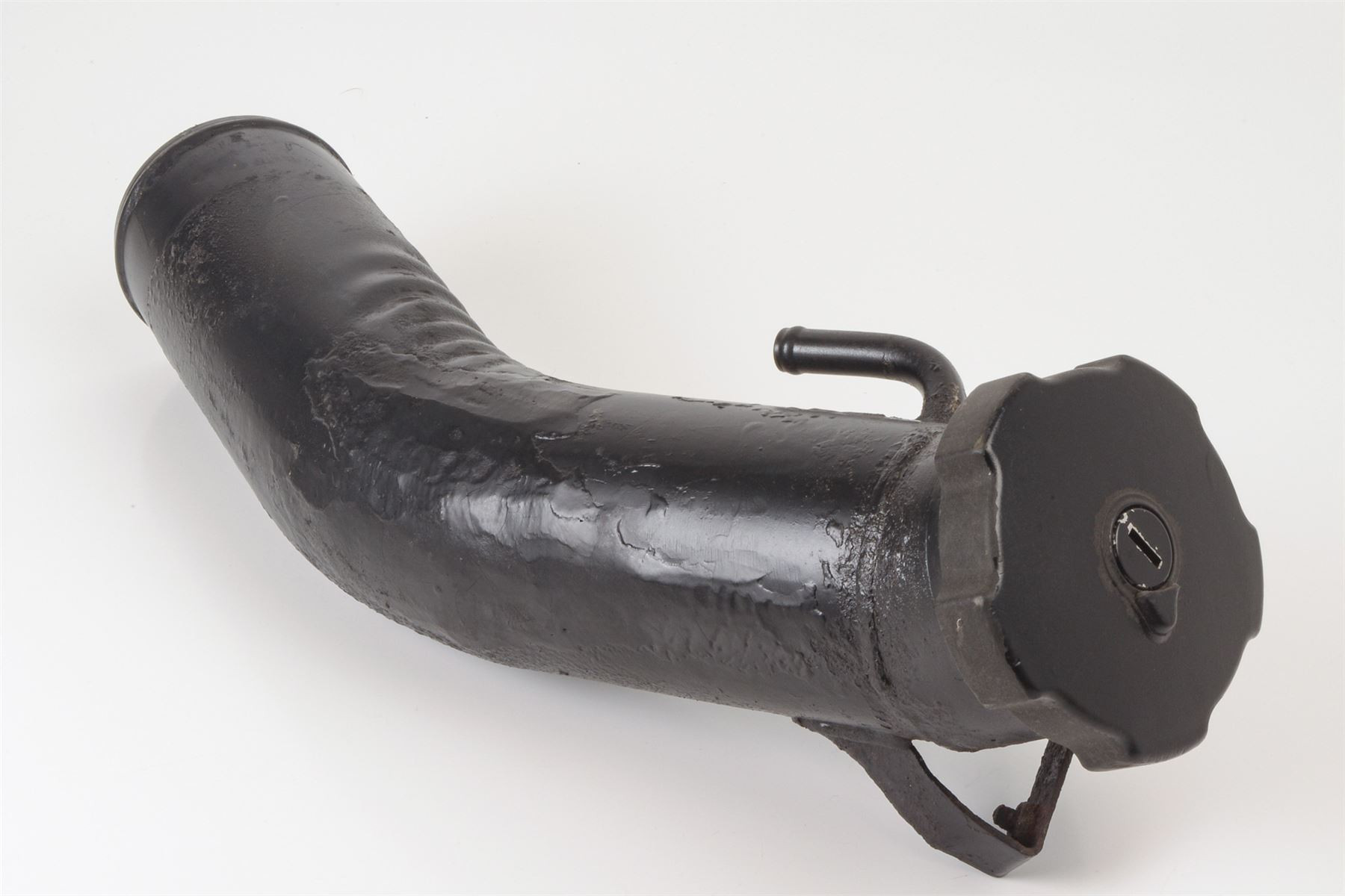 Mercedes 4604700620 Fuel Filler Neck | W460 W461 G