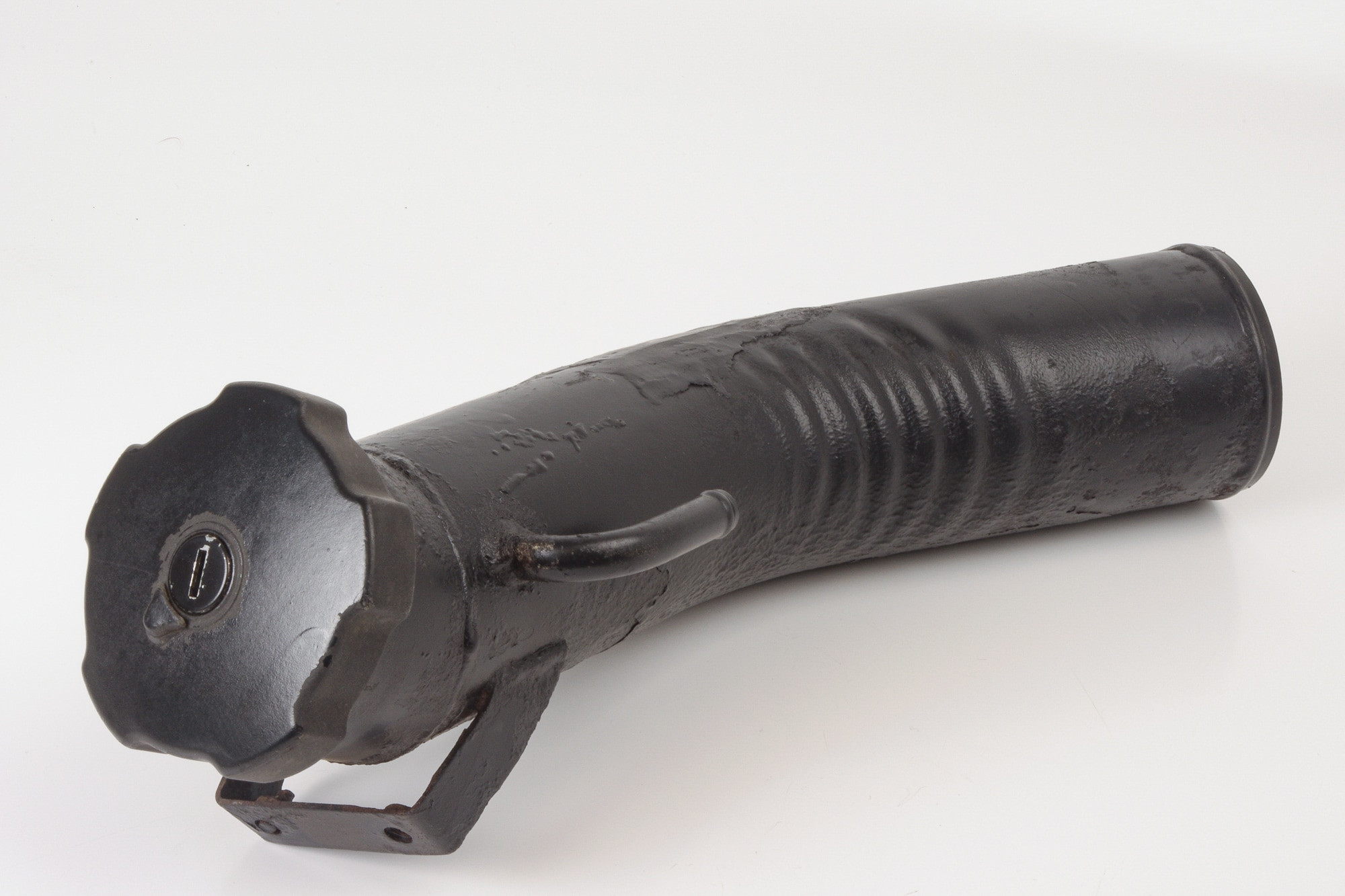 Mercedes 4604700620 Fuel Filler Neck | W460 W461 G