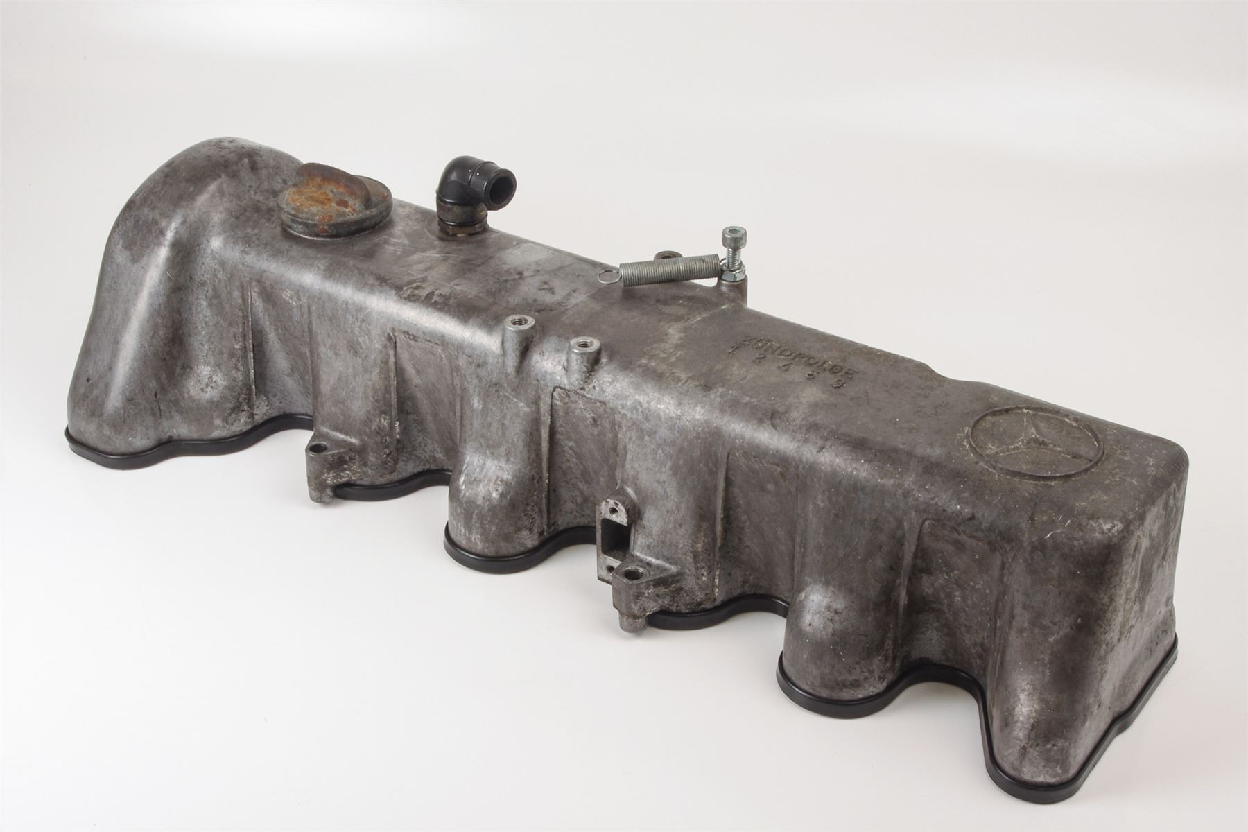 Mercedes 6170160505 Valve Cylinder Head Cover | W115 W123 E W460 W461 G