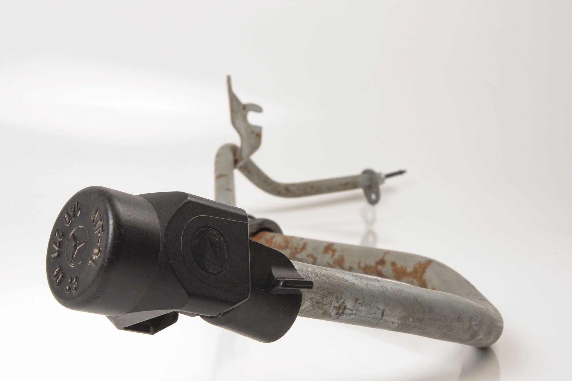 Mercedes 1402700584 Oil Dipstick (b) | R129 SL W140 V140 C140 S