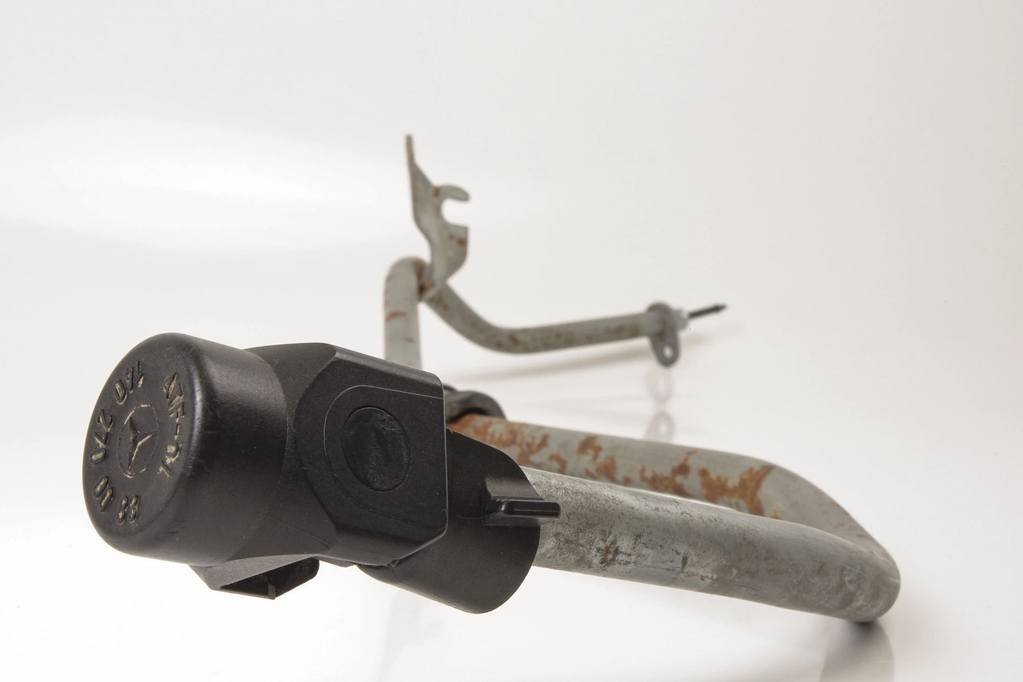 Mercedes 1402700584 Oil Dipstick (a) | R129 SL W140 V140 C140 S