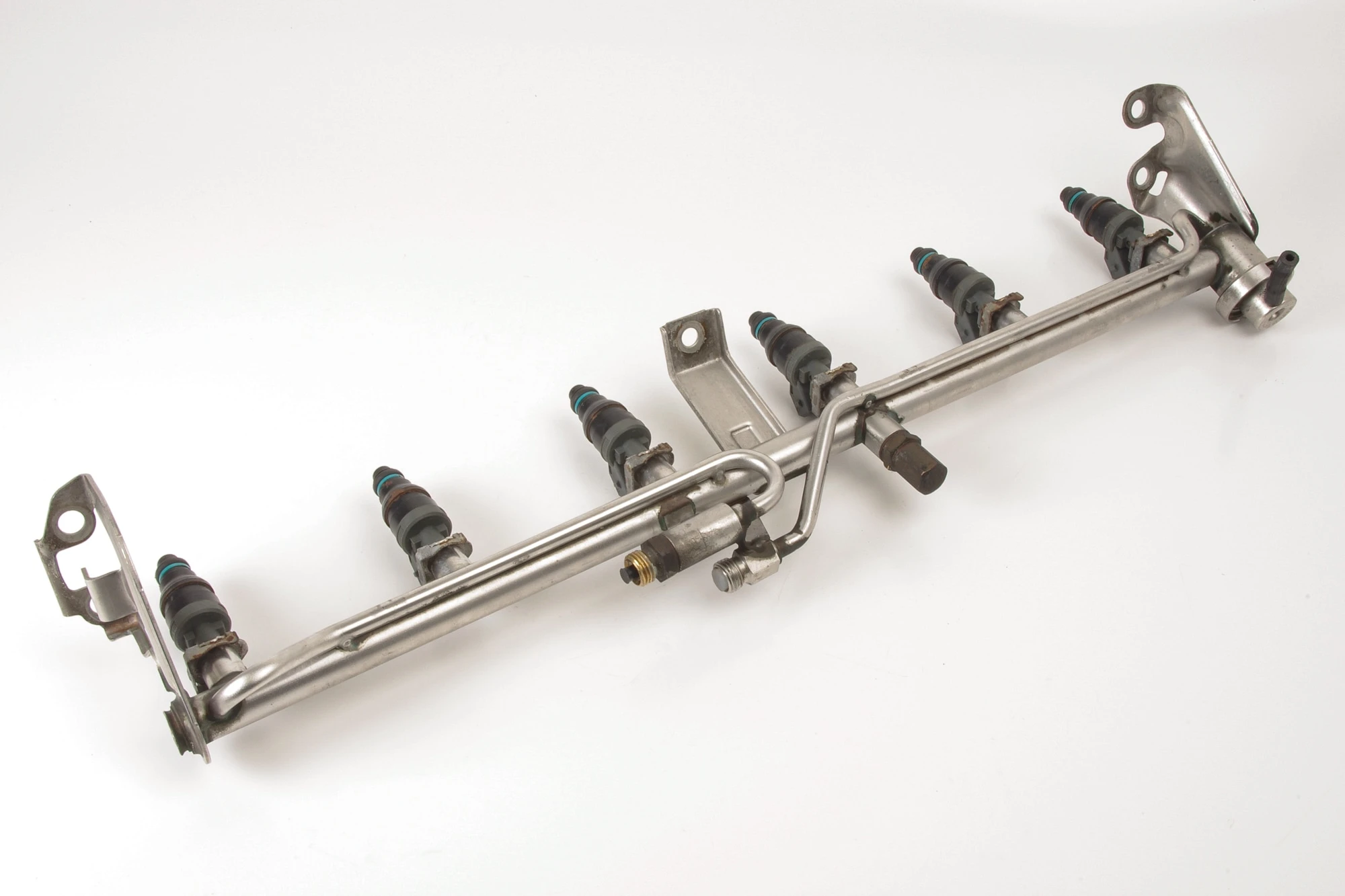 Mercedes 1040701295 Fuel Rail & Injector Set | W124 E R129 SL W140 S W202 C