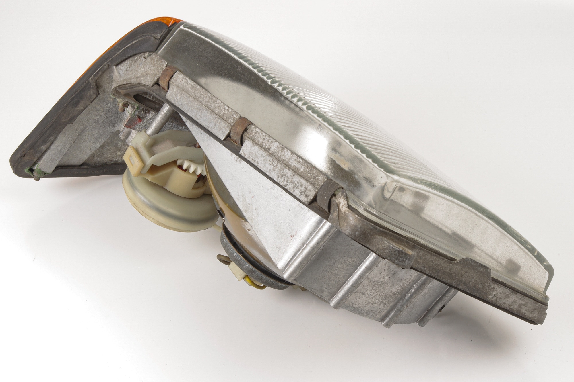 Mercedes 1078204761 Headlight - Left (c) | C107 R107 SL