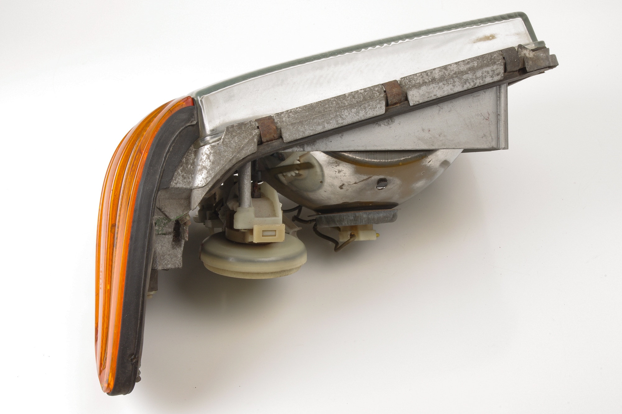 Mercedes 1078204761 Headlight - Left | C107 R107 SL