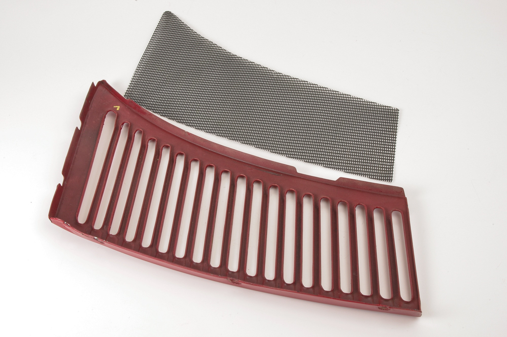 Mercedes 1078360165 Bonnet Grille - Left Red | C107 R107 SL