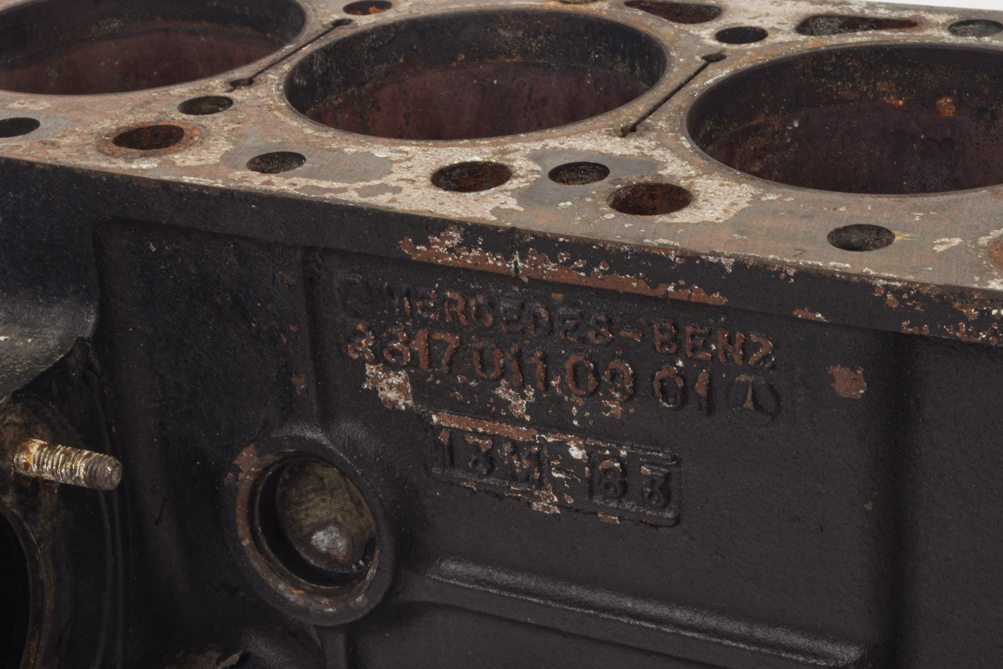 Mercedes 6170110901 Engine Block | W116 W126 S W123 E W460 W461 G