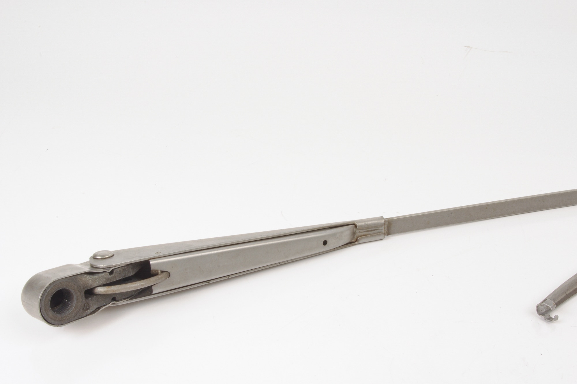 Mercedes 1078203944 Wiper Arm - Left | C107 R107 SL