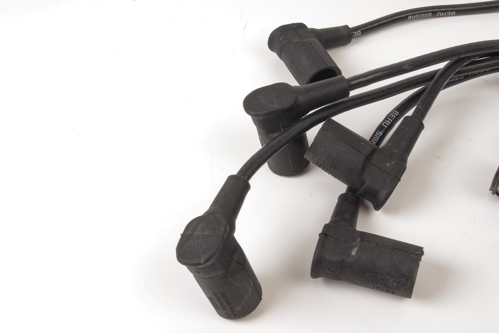 Mercedes 0001592842 Ignition Lead Set x8 | R107 R129 SL W123 W124 E W126 W140...