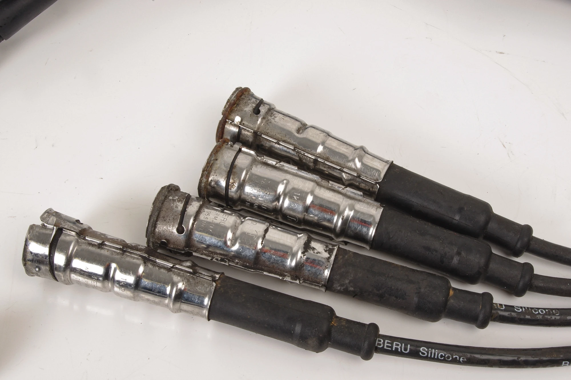 Mercedes 0001592842 Ignition Lead Set x8 | R107 R129 SL W123 W124 E W126 W140...