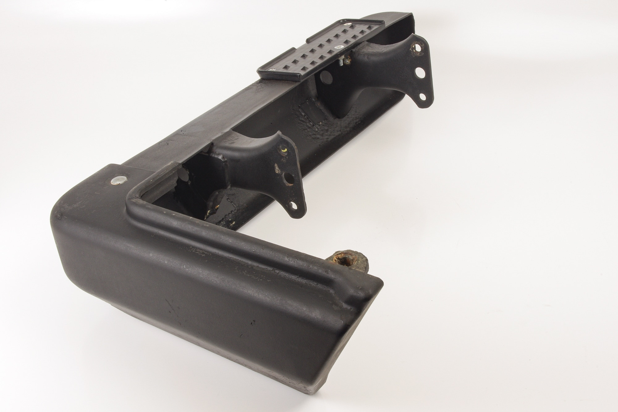 Mercedes 4605202571 Bumper - Rear Right Black | W460 W461 G