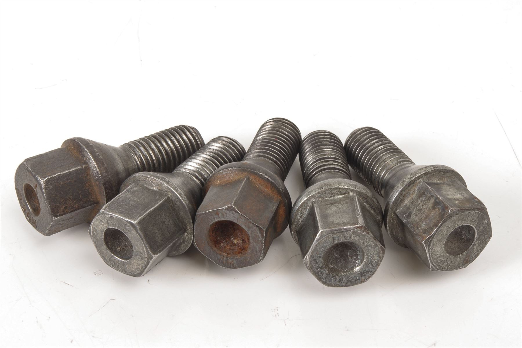 Mercedes 1264000070 Wheel Bolt x5 (a) | R107 R129 SL W126 V126 C126 S W201 C