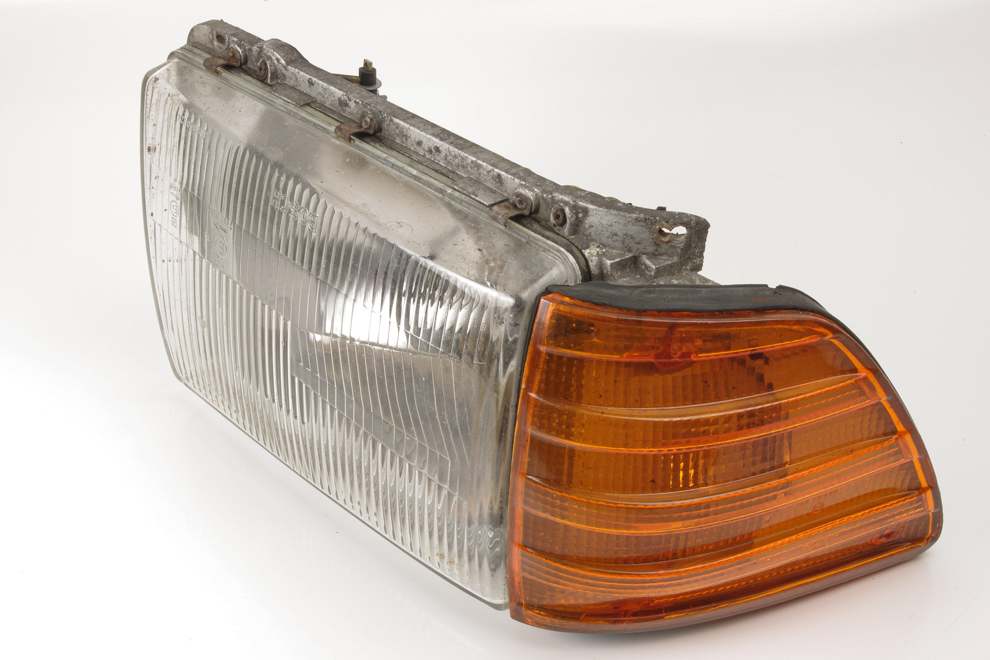 Mercedes 1078204861 Headlight - Right (a) | C107 R107 SL